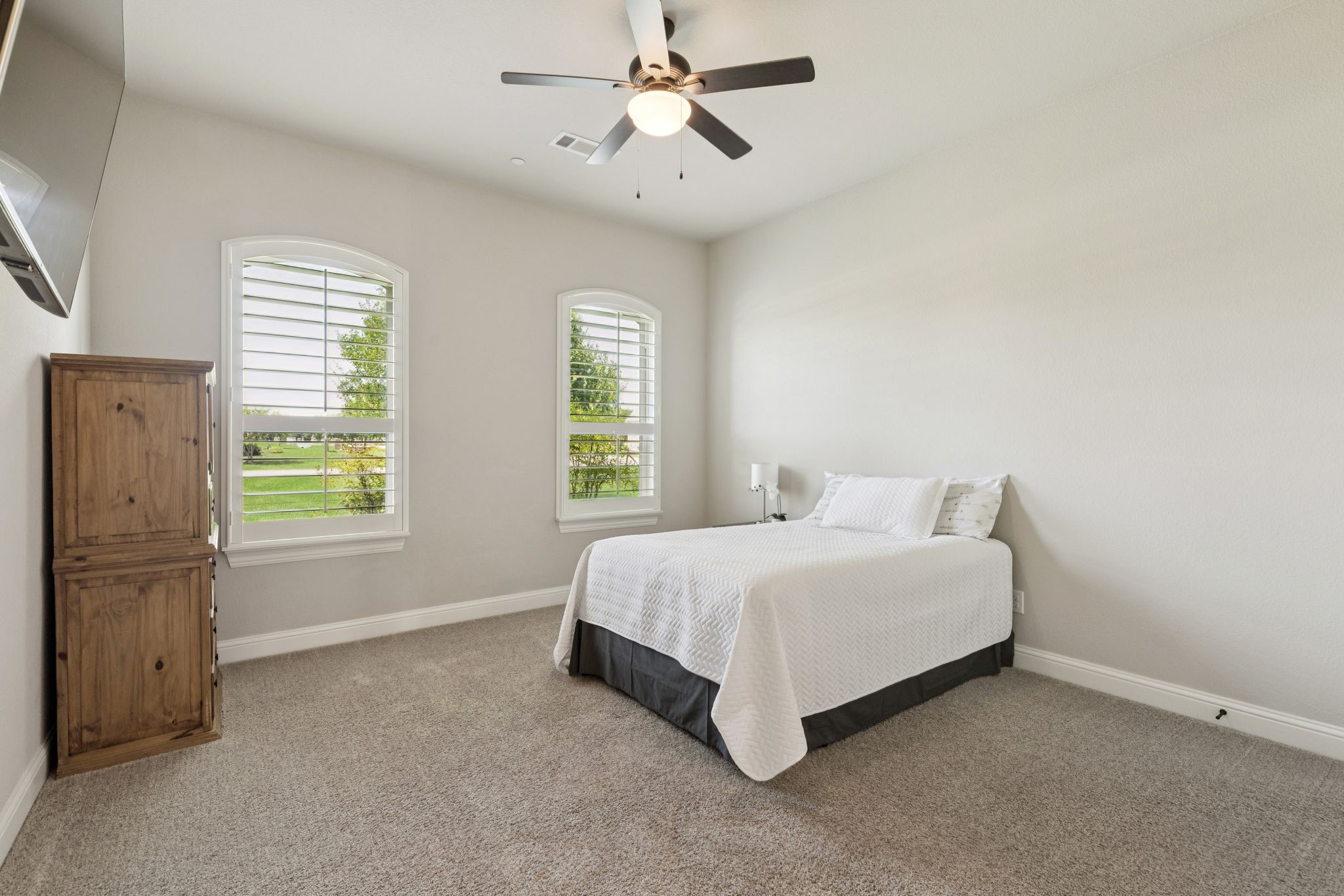2750 Bauer Court