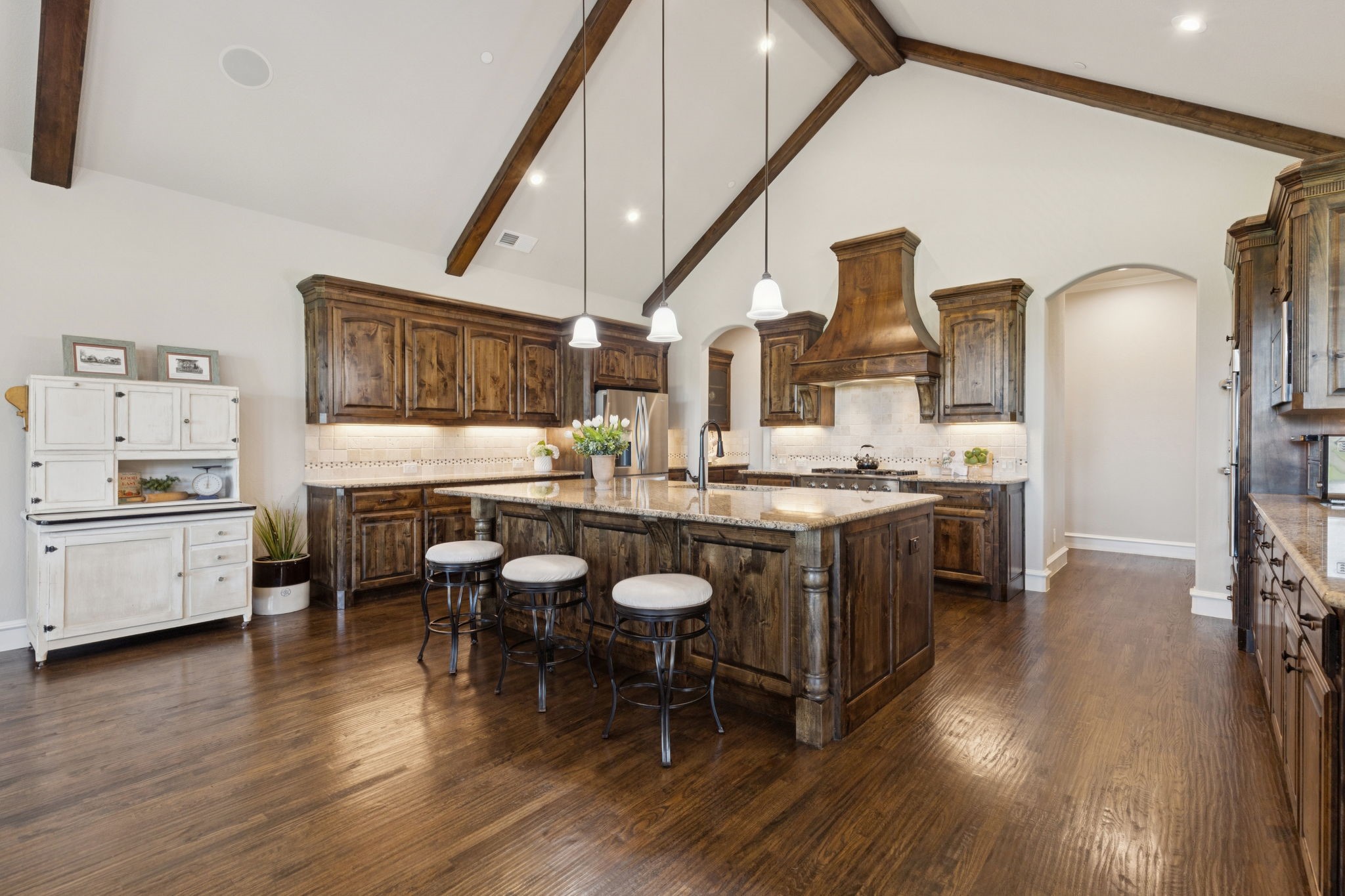 2750 Bauer Court