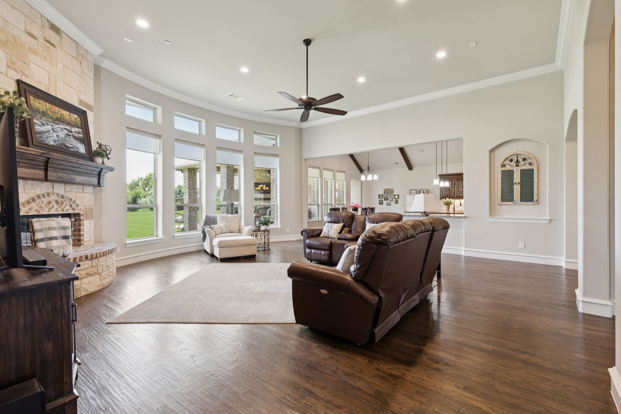2750 Bauer Court