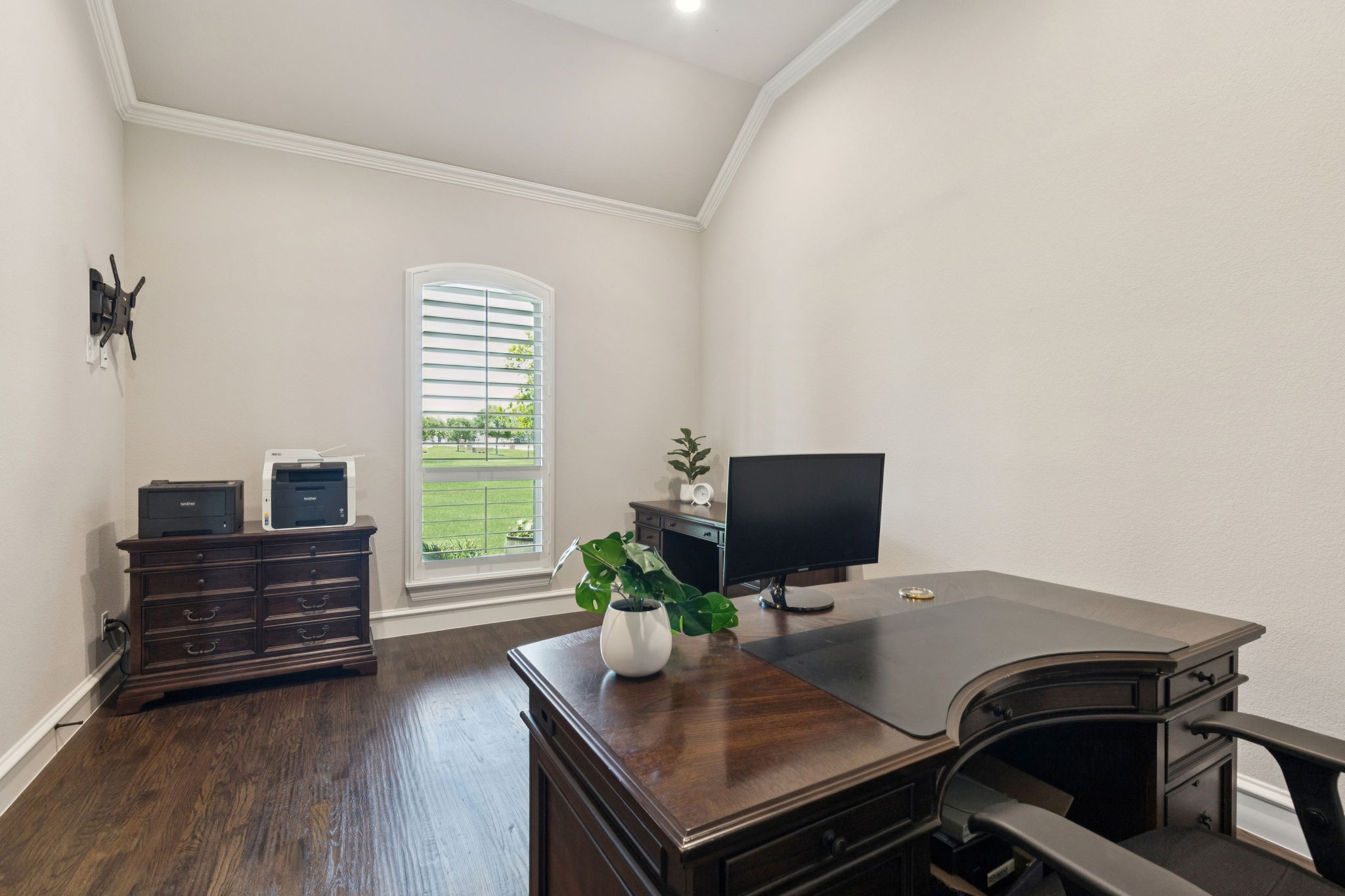 2750 Bauer Court