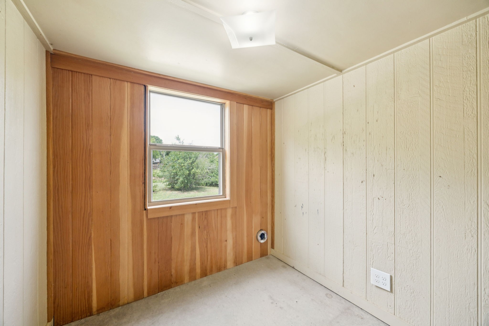 1201 Crestwood Court