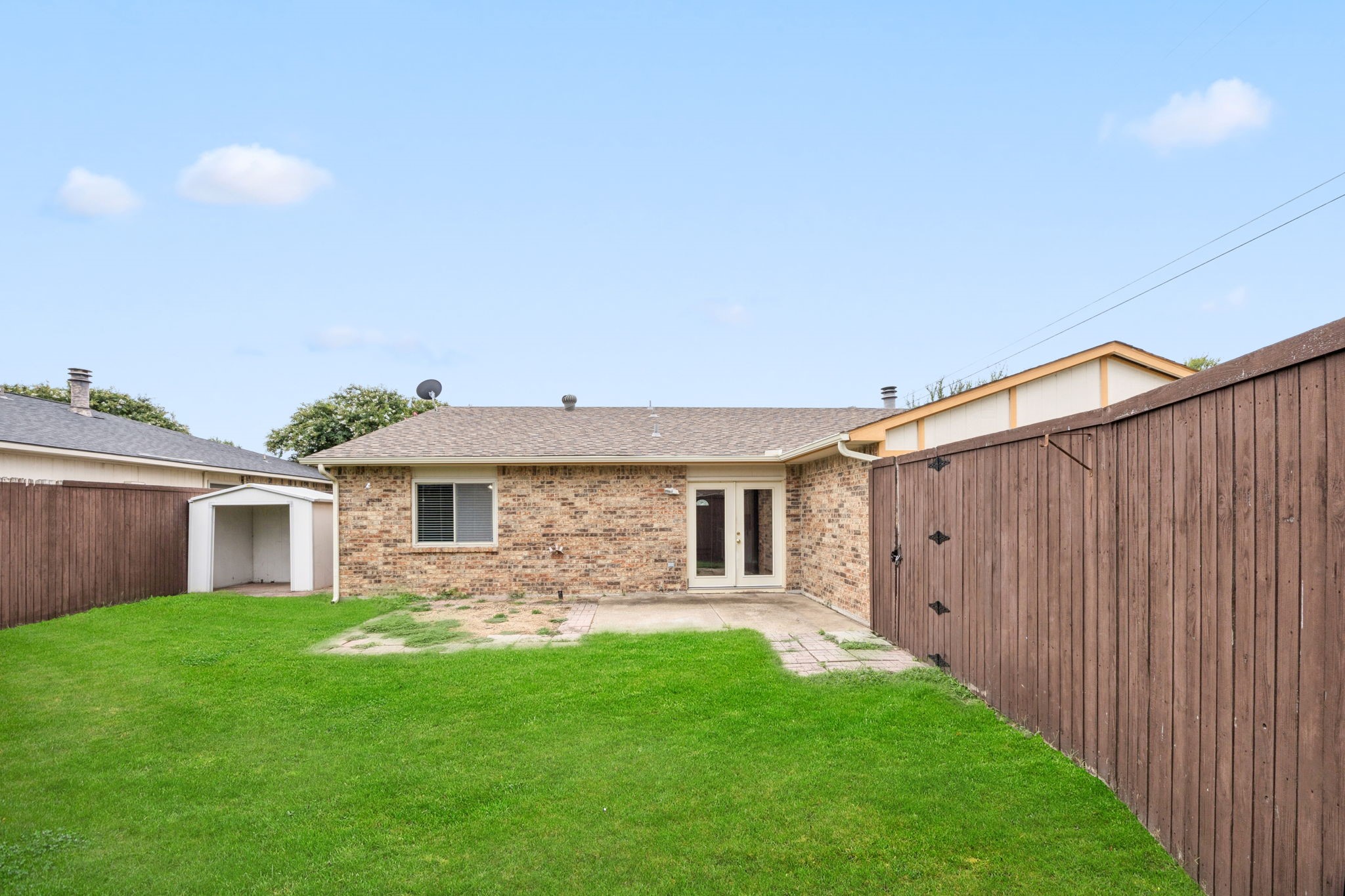 1201 Crestwood Court