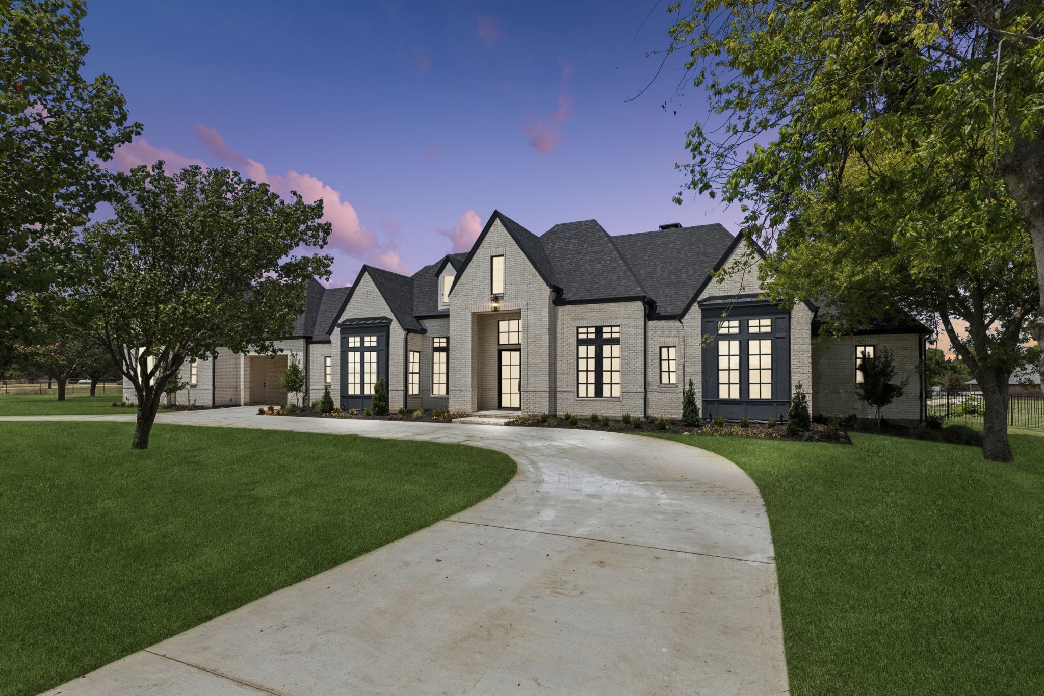 2157 Country Club Road
