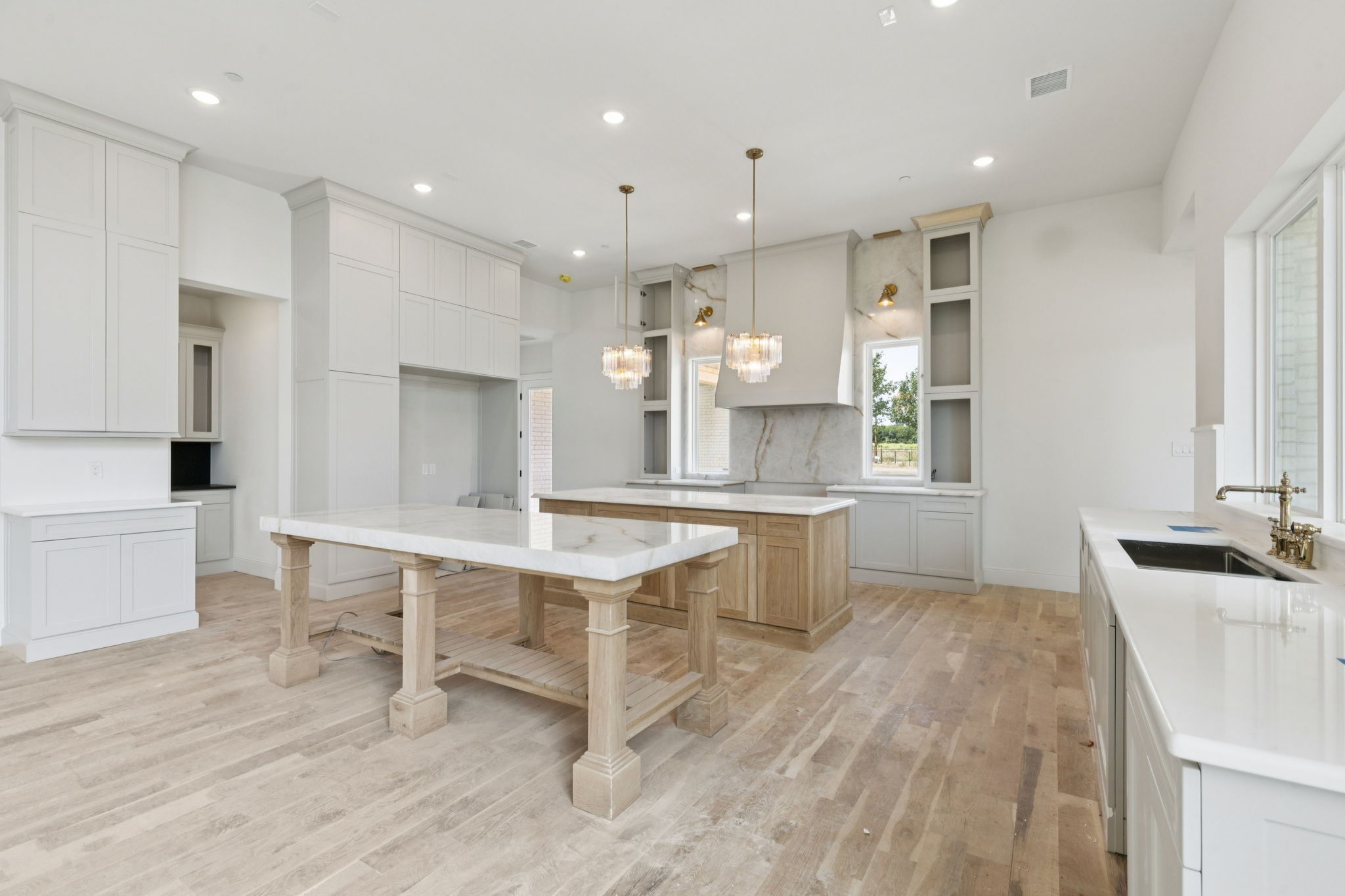 2157 Country Club Road