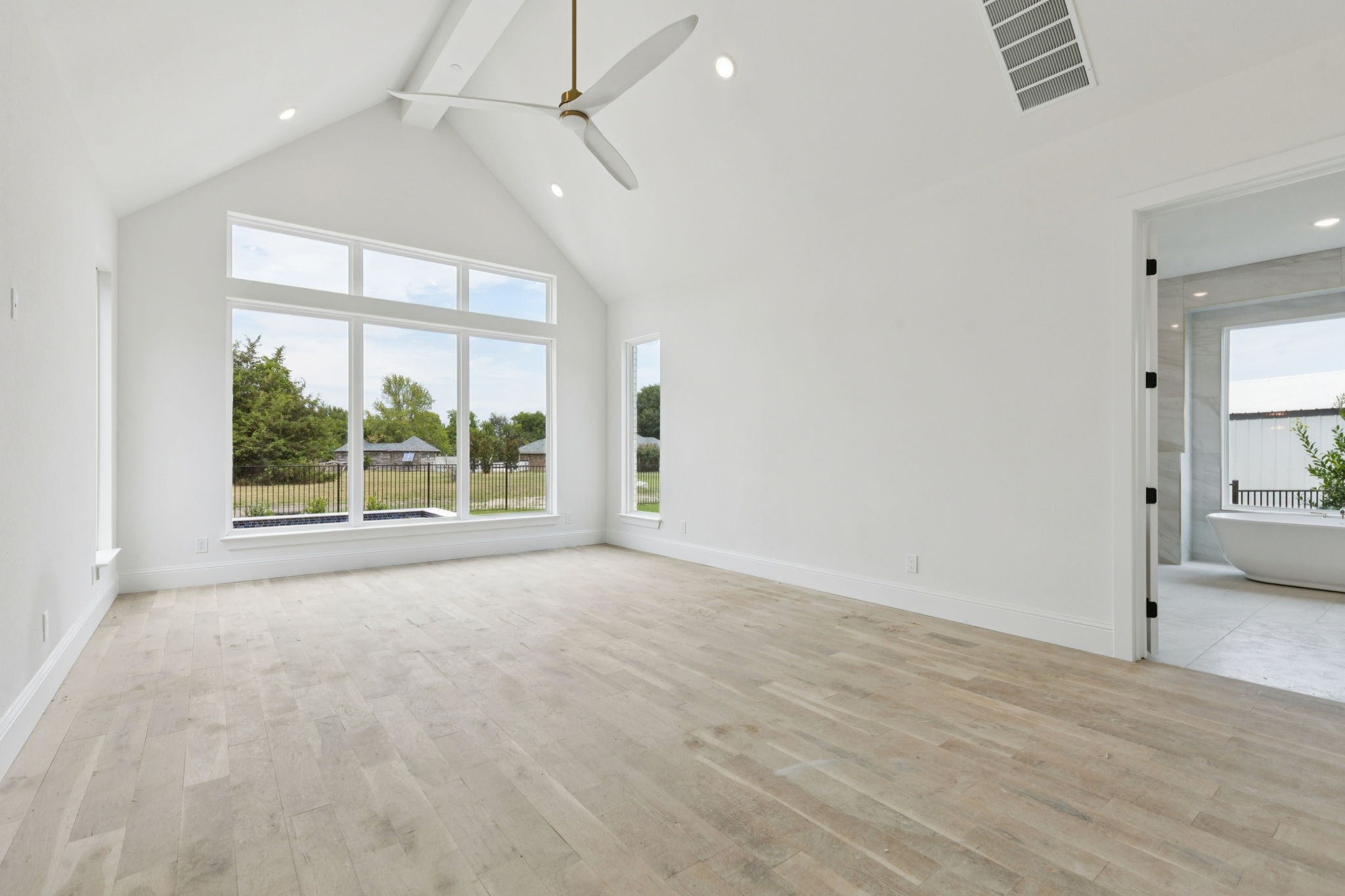 2157 Country Club Road