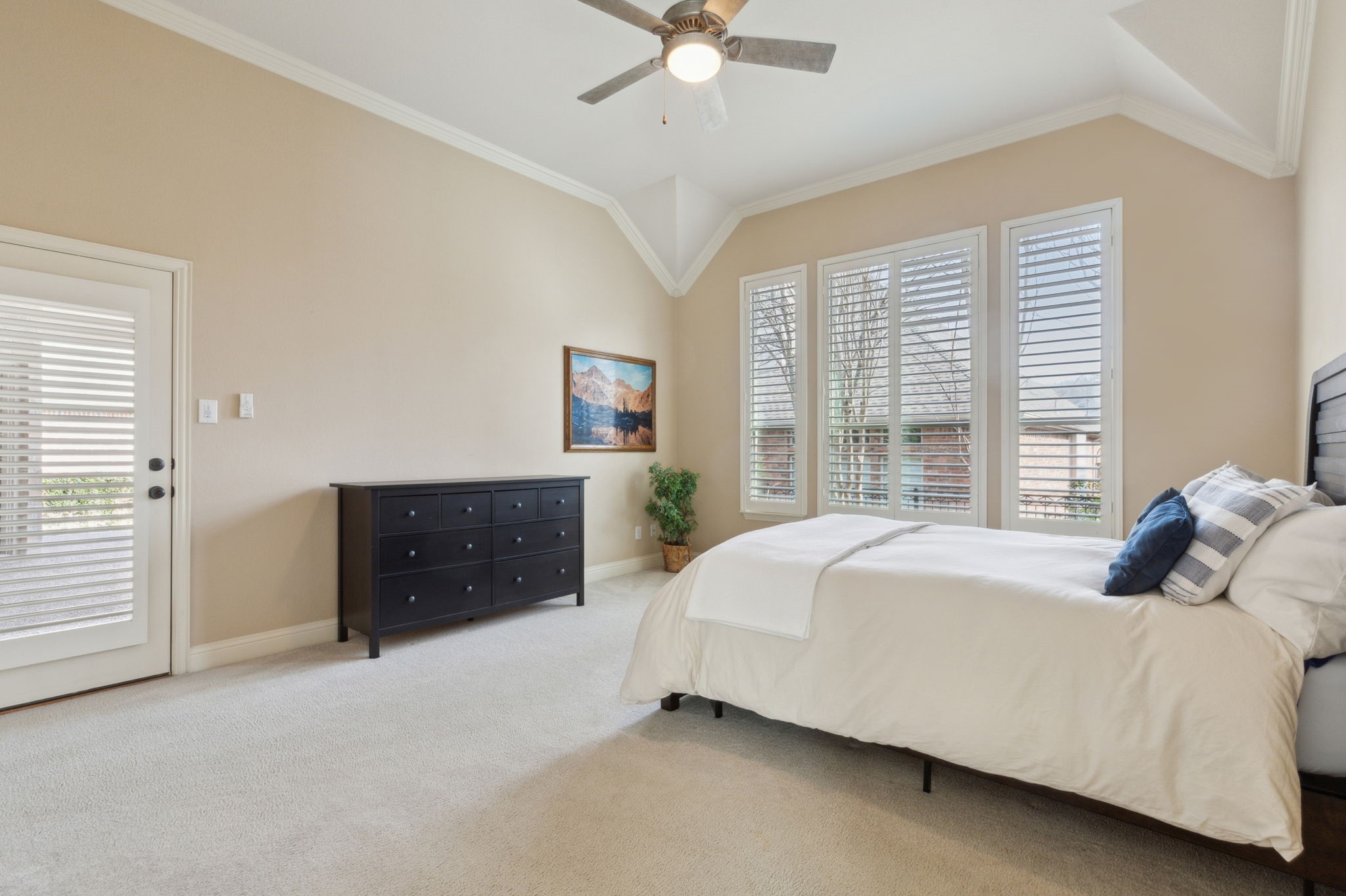 814 Barton Springs Drive