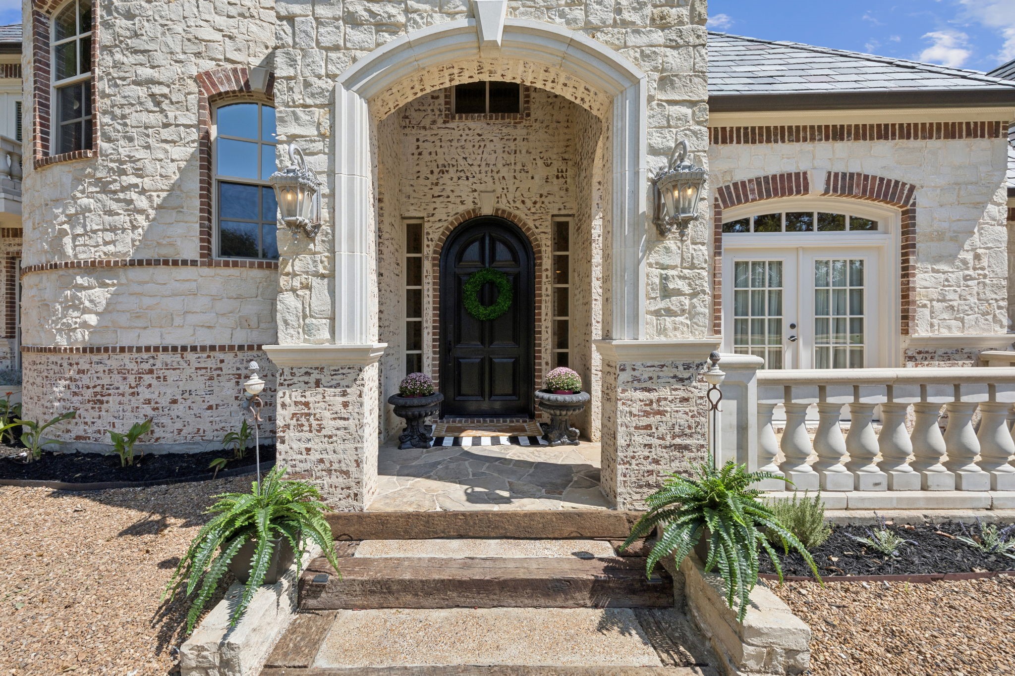 1450 Snider Court