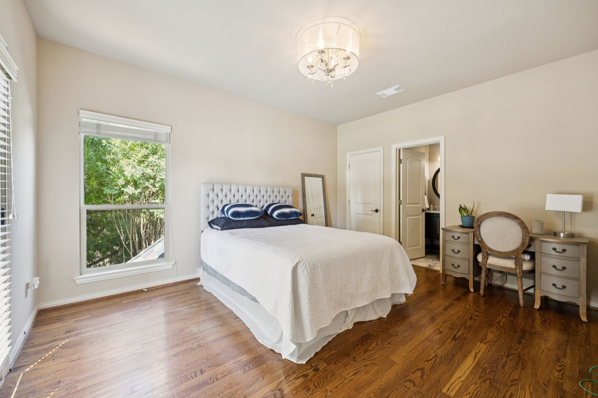 1450 Snider Court