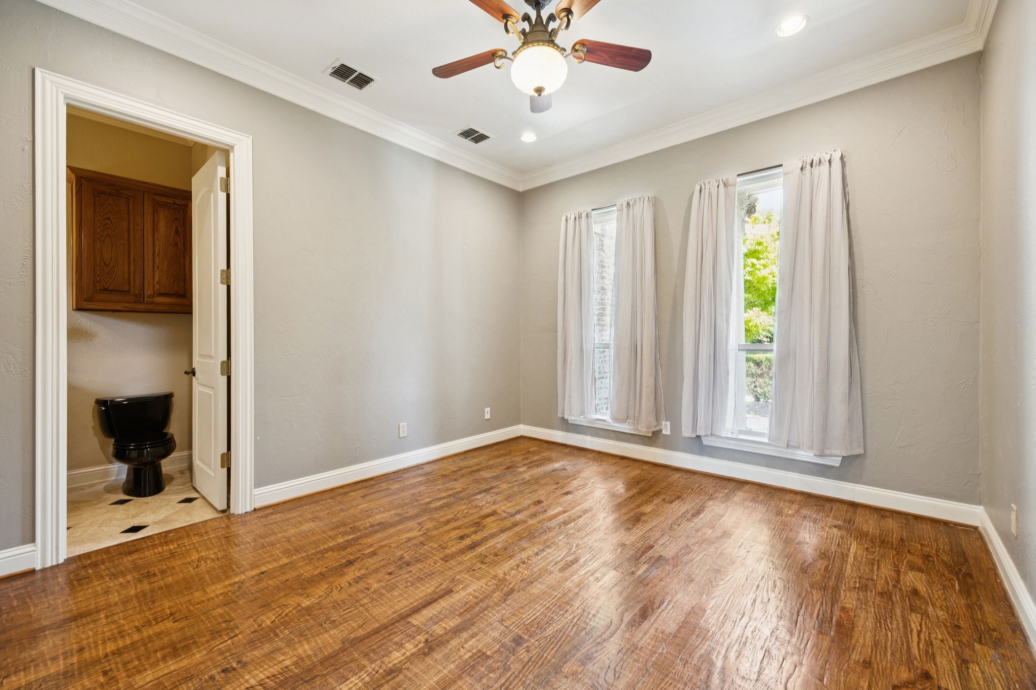 1450 Snider Court
