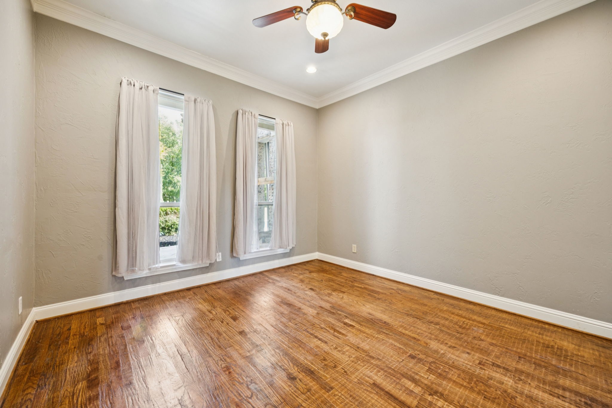 1450 Snider Court