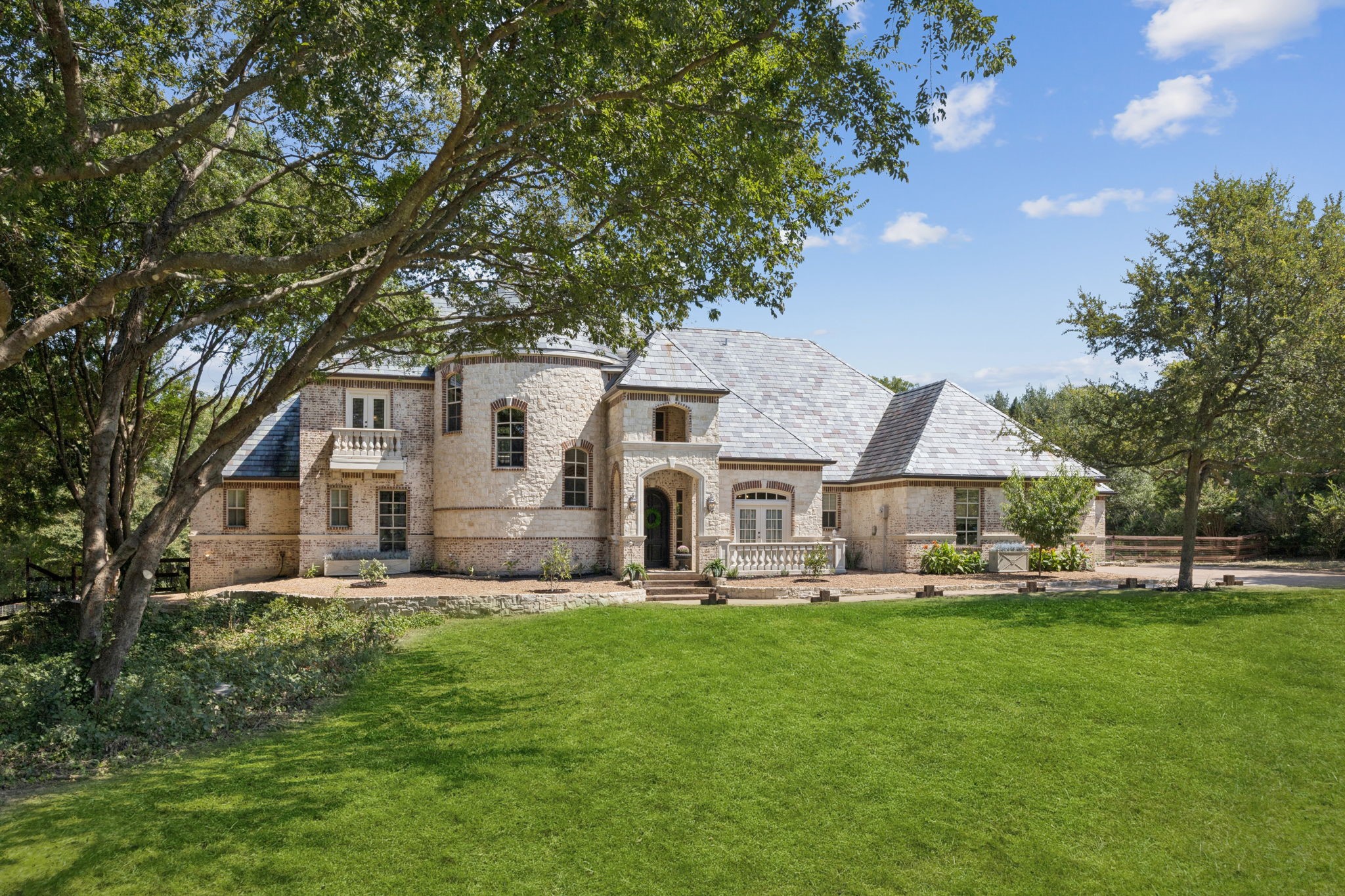 1450 Snider Court