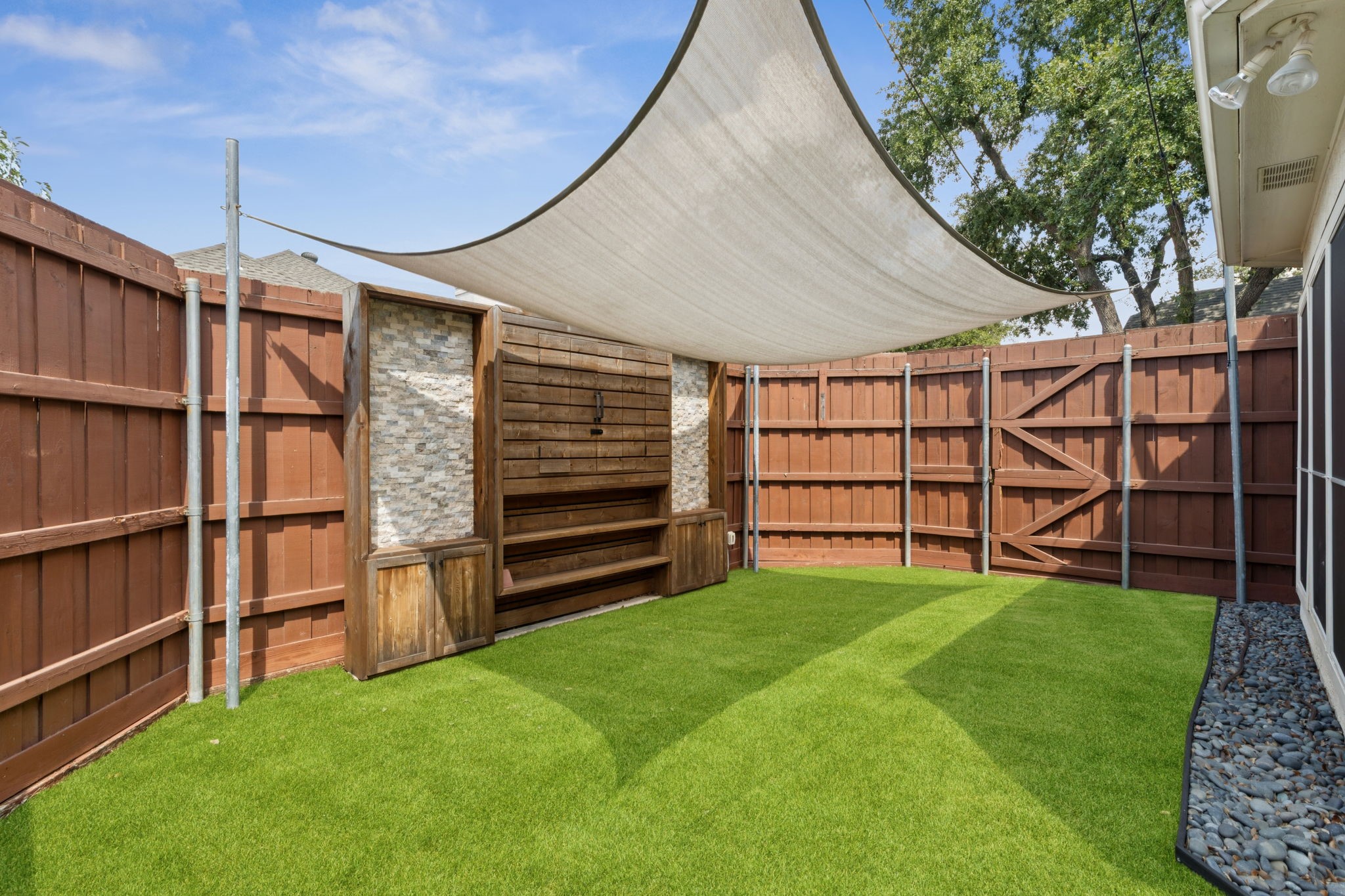 4369 Timberglen Road