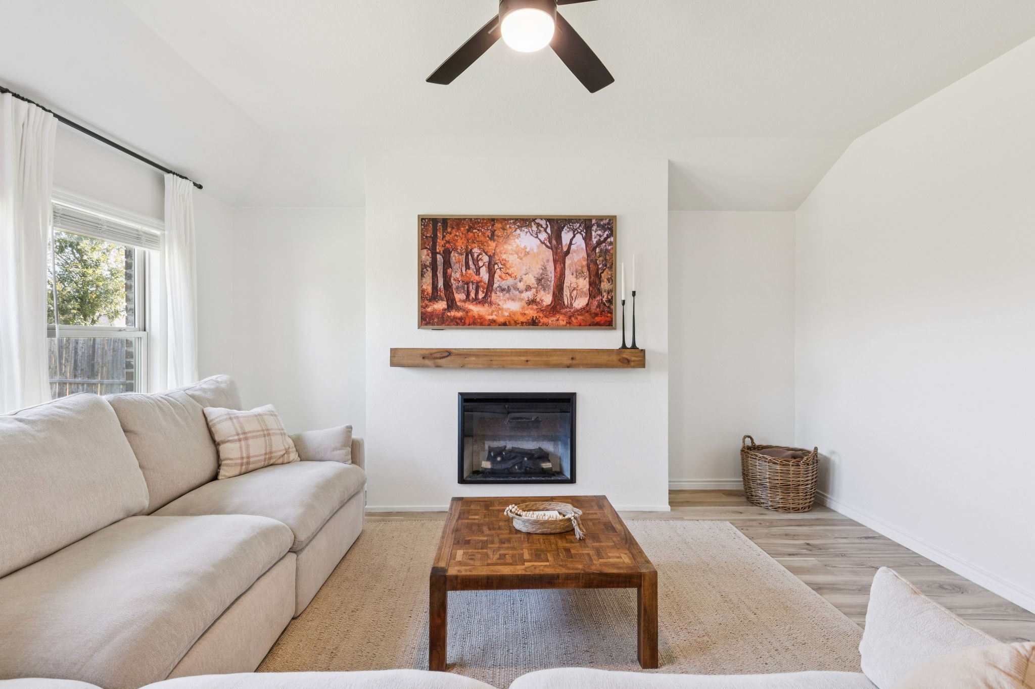 1204 Bois D Arc Lane