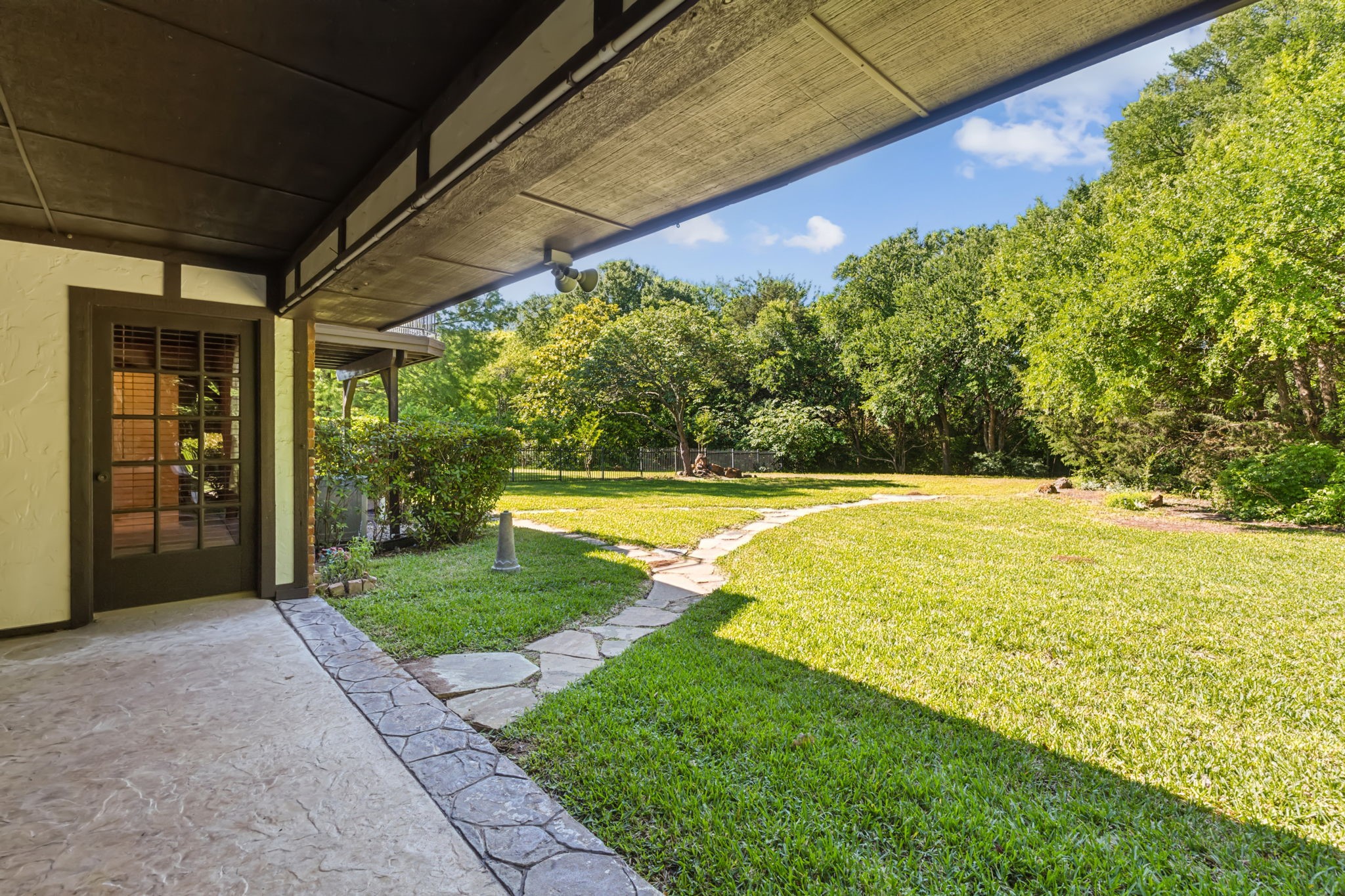 760 N N Country Club Road