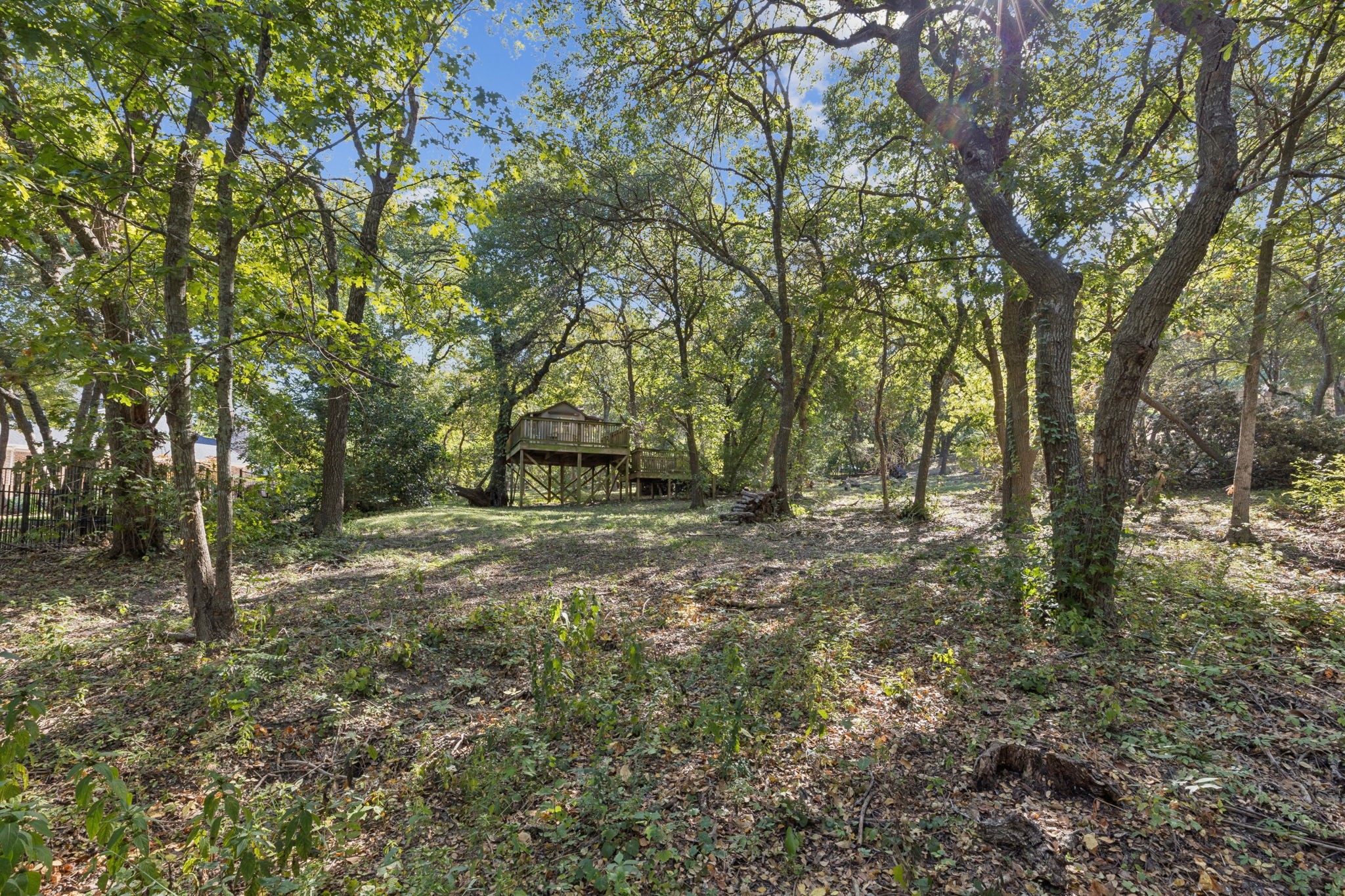 811 Shady Brook Lane