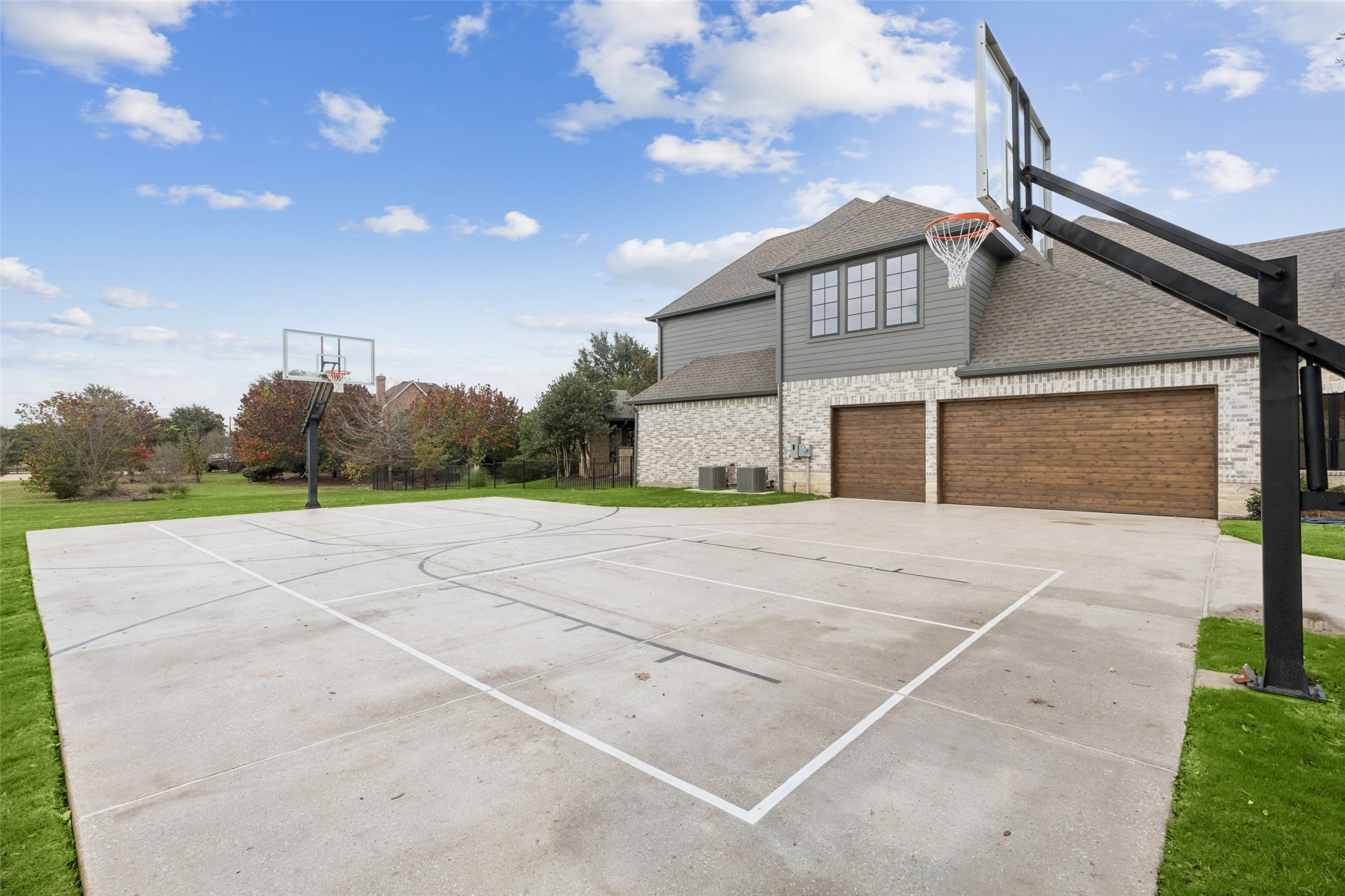 871 Beechwood Lane