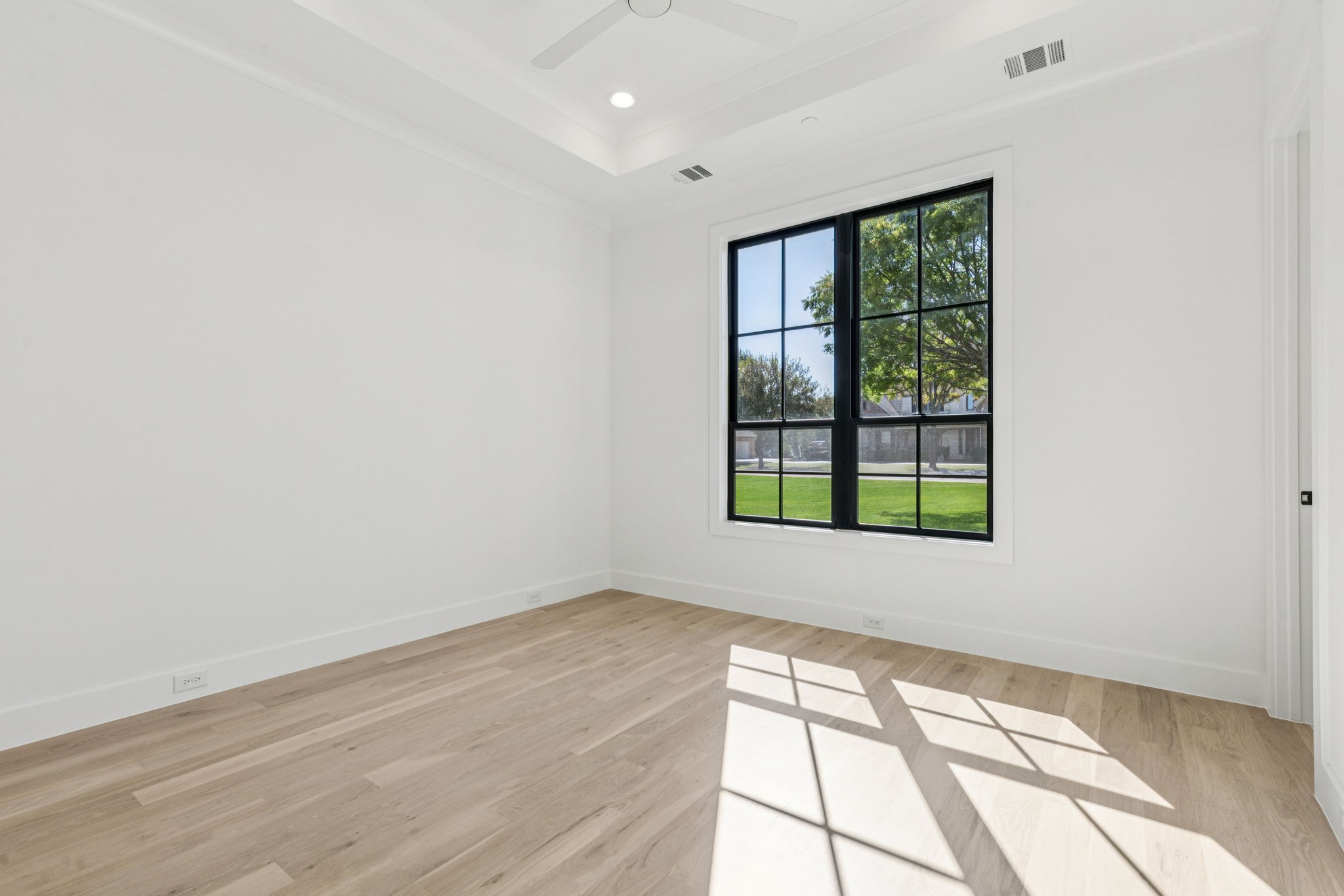 871 Beechwood Lane