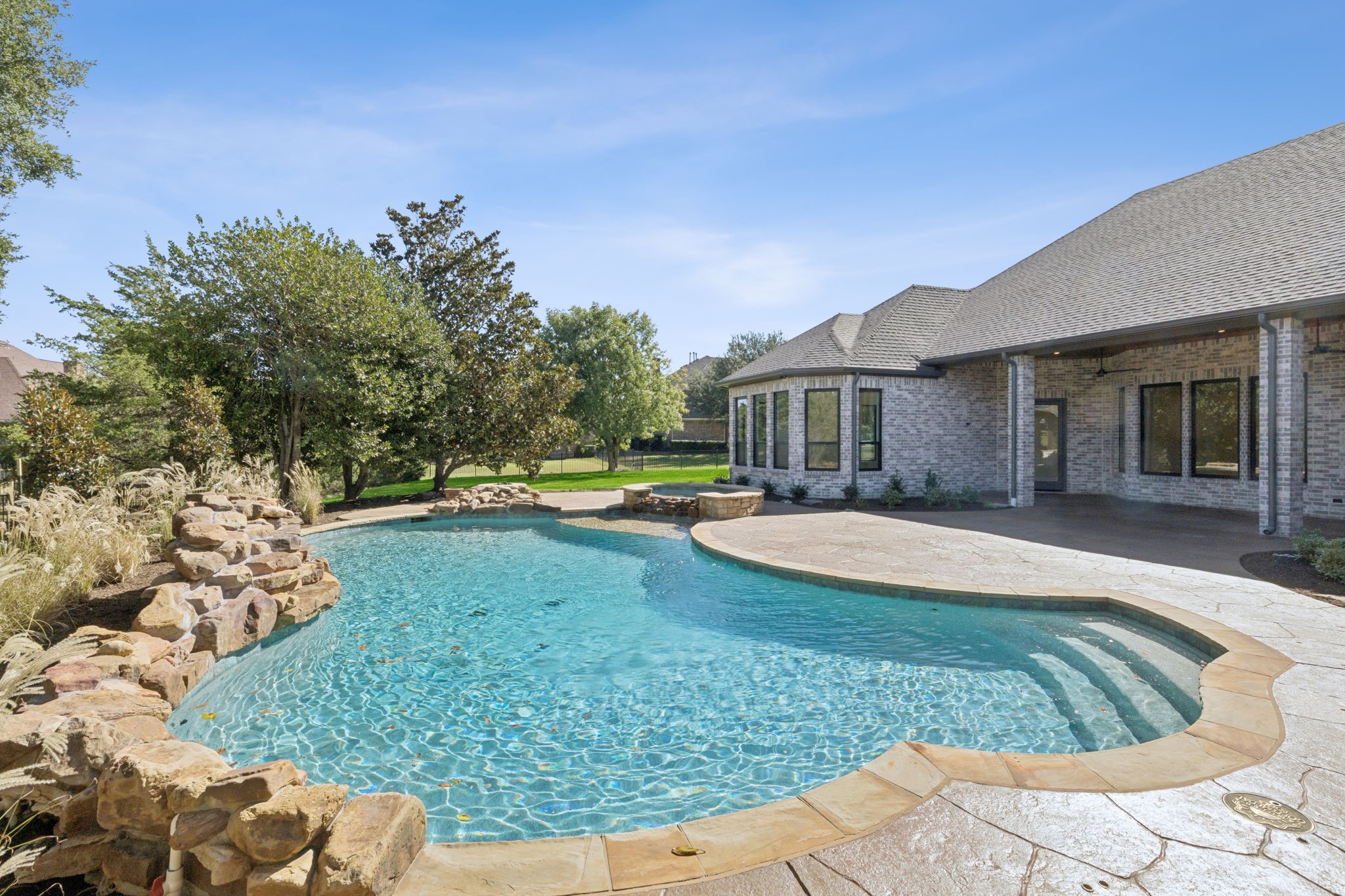 871 Beechwood Lane
