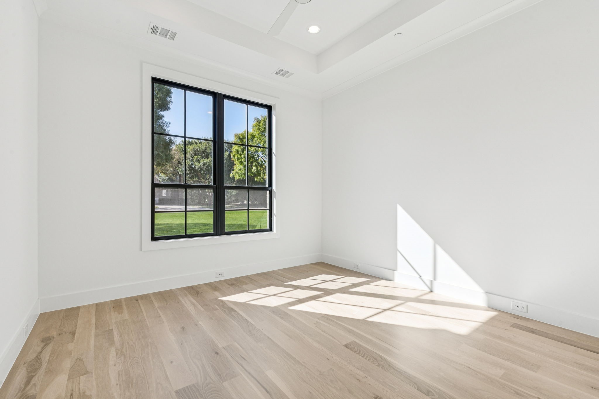 871 Beechwood Lane