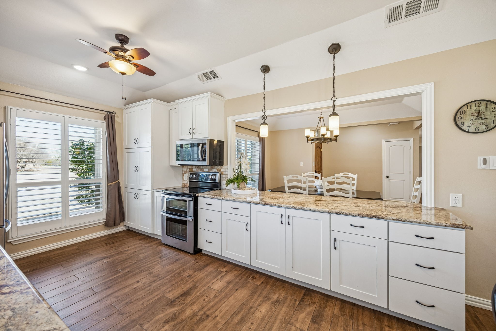 6 Hickory Hill Street