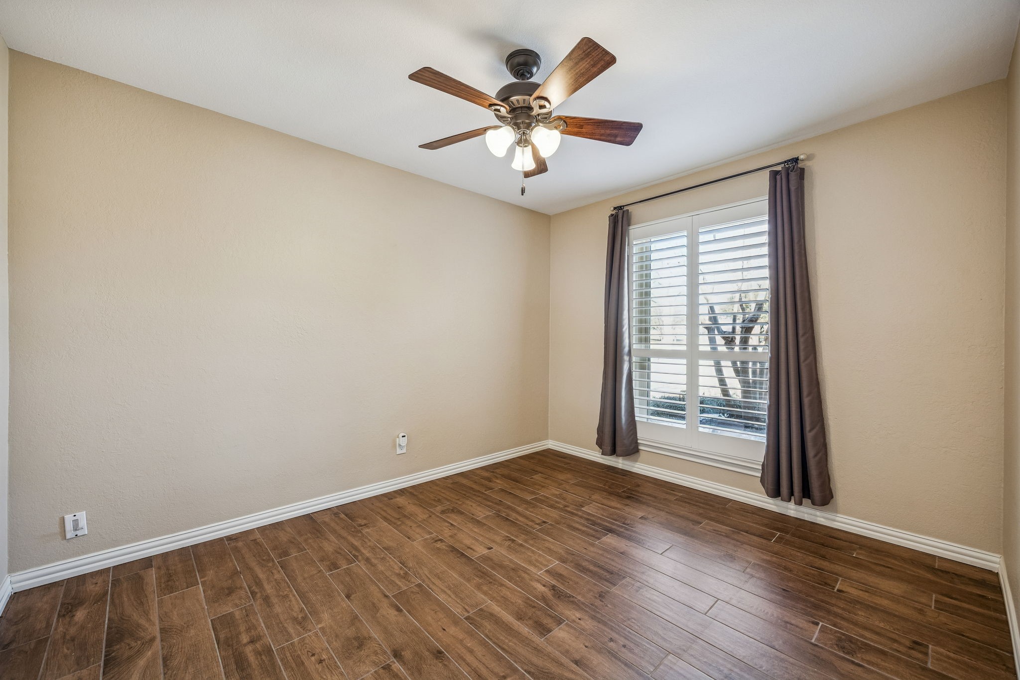 6 Hickory Hill Street