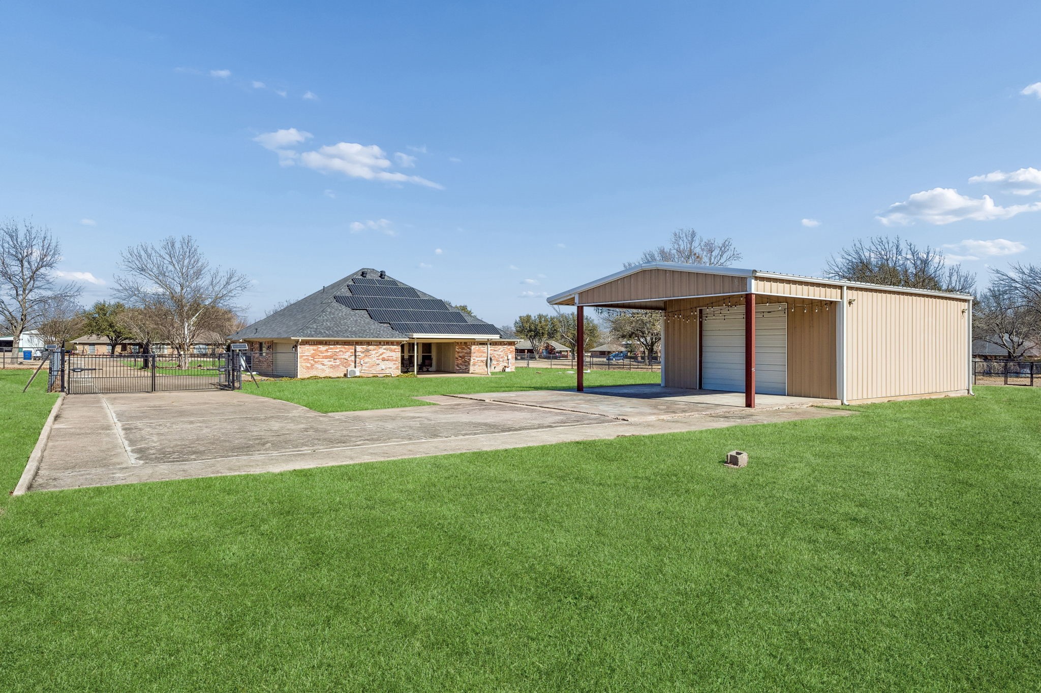 6 Hickory Hill Street