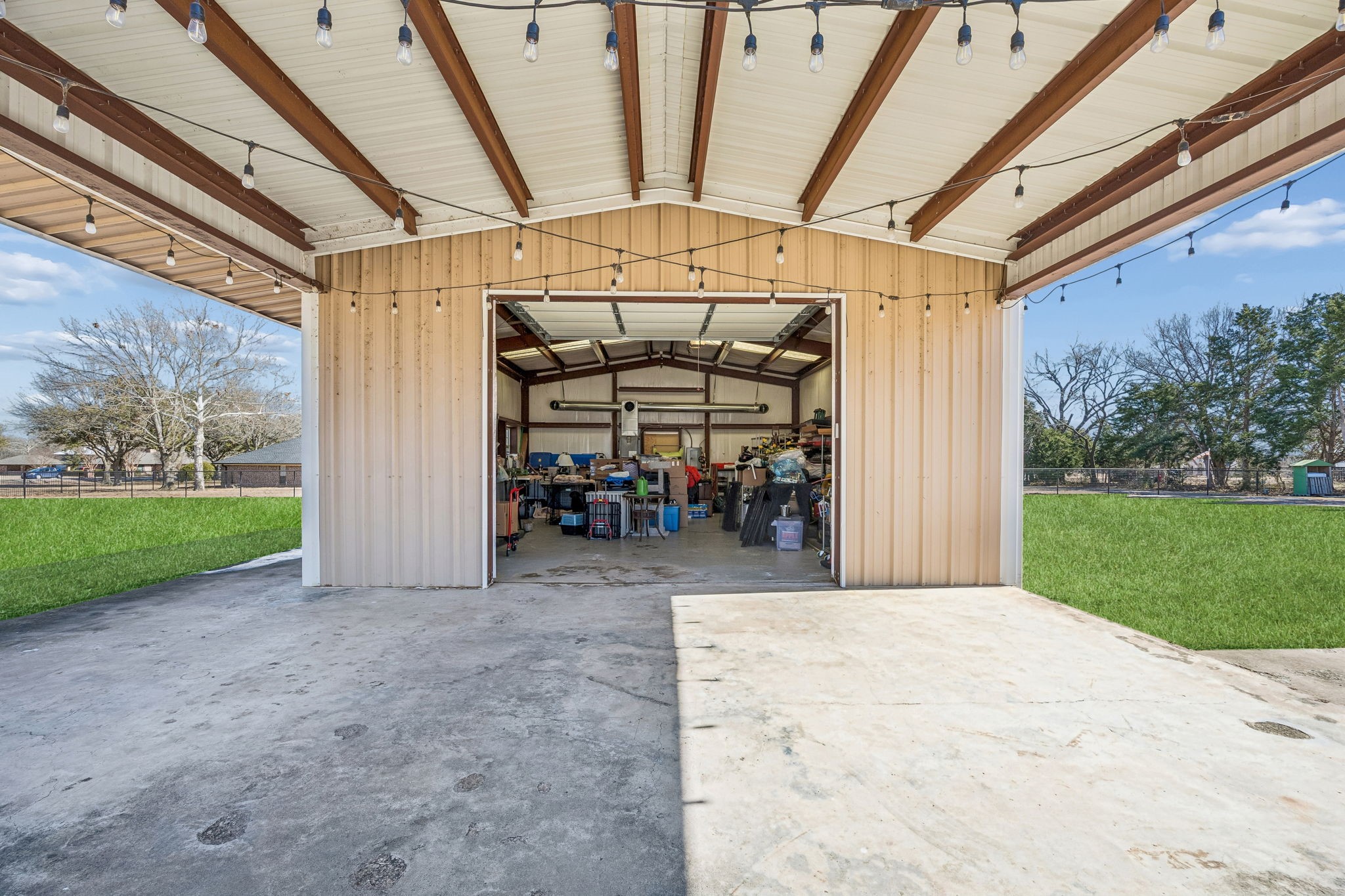 6 Hickory Hill Street