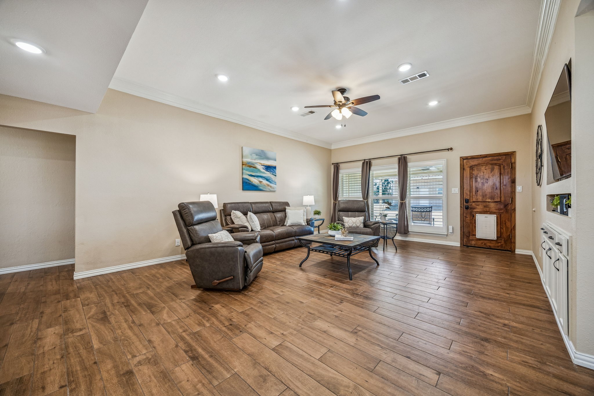 6 Hickory Hill Street