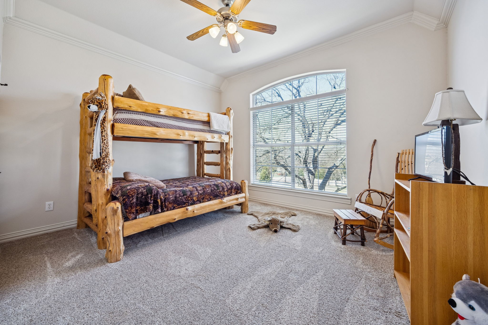 620 Oakmont Court