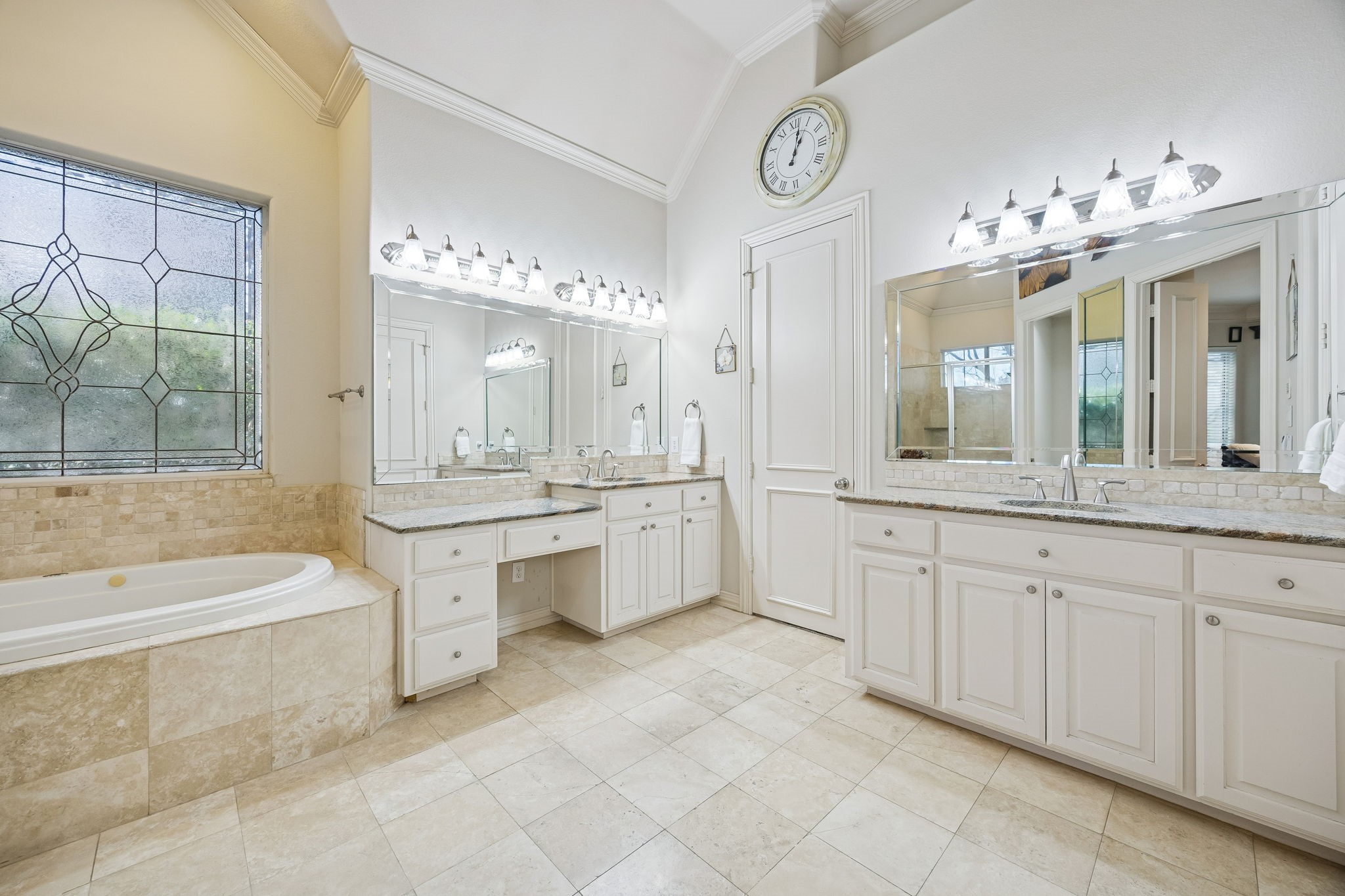 620 Oakmont Court