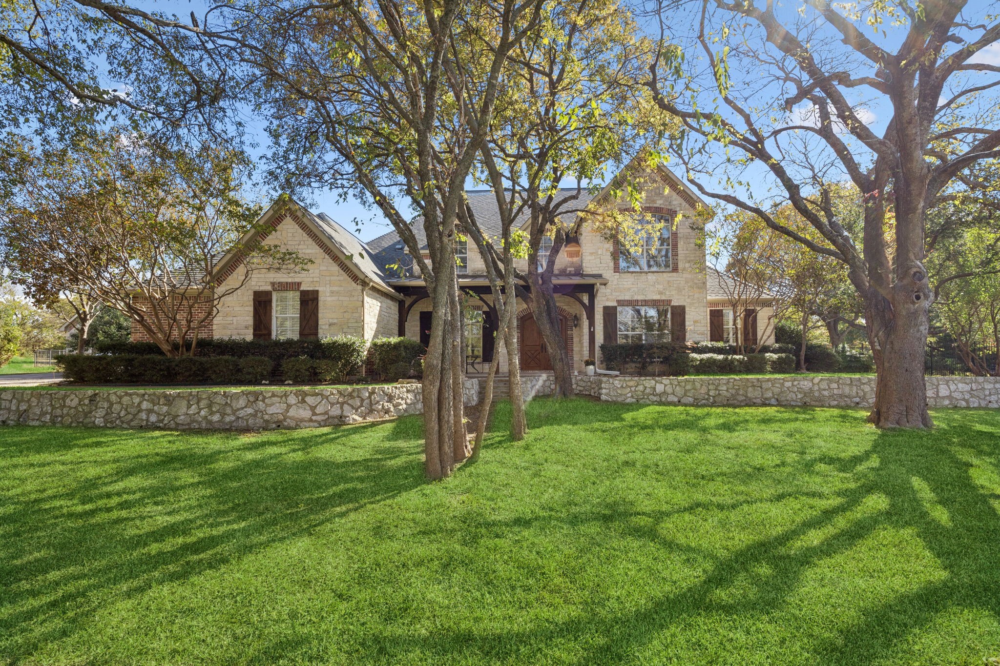 620 Oakmont Court