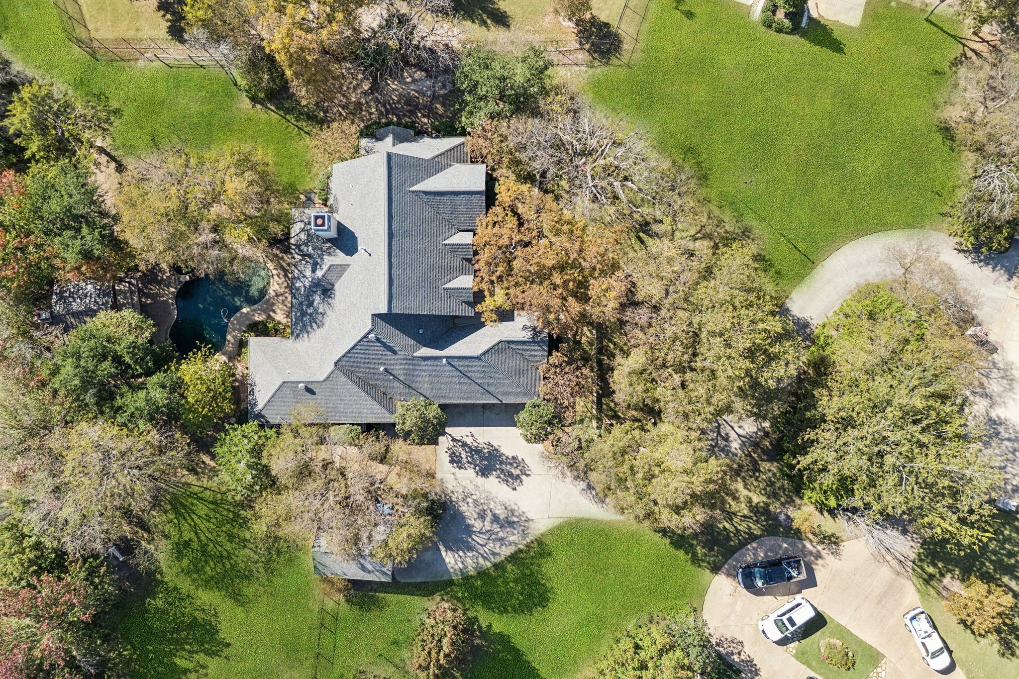 620 Oakmont Court