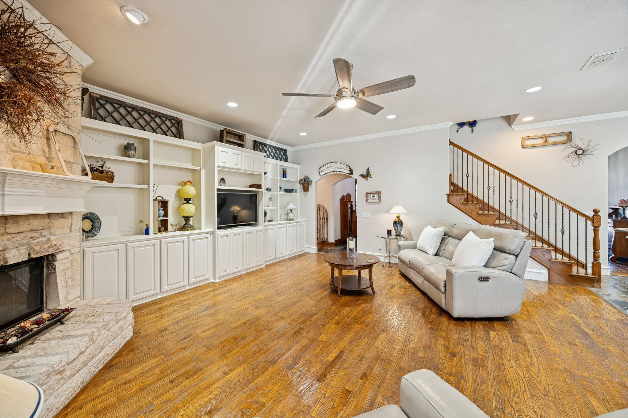 620 Oakmont Court
