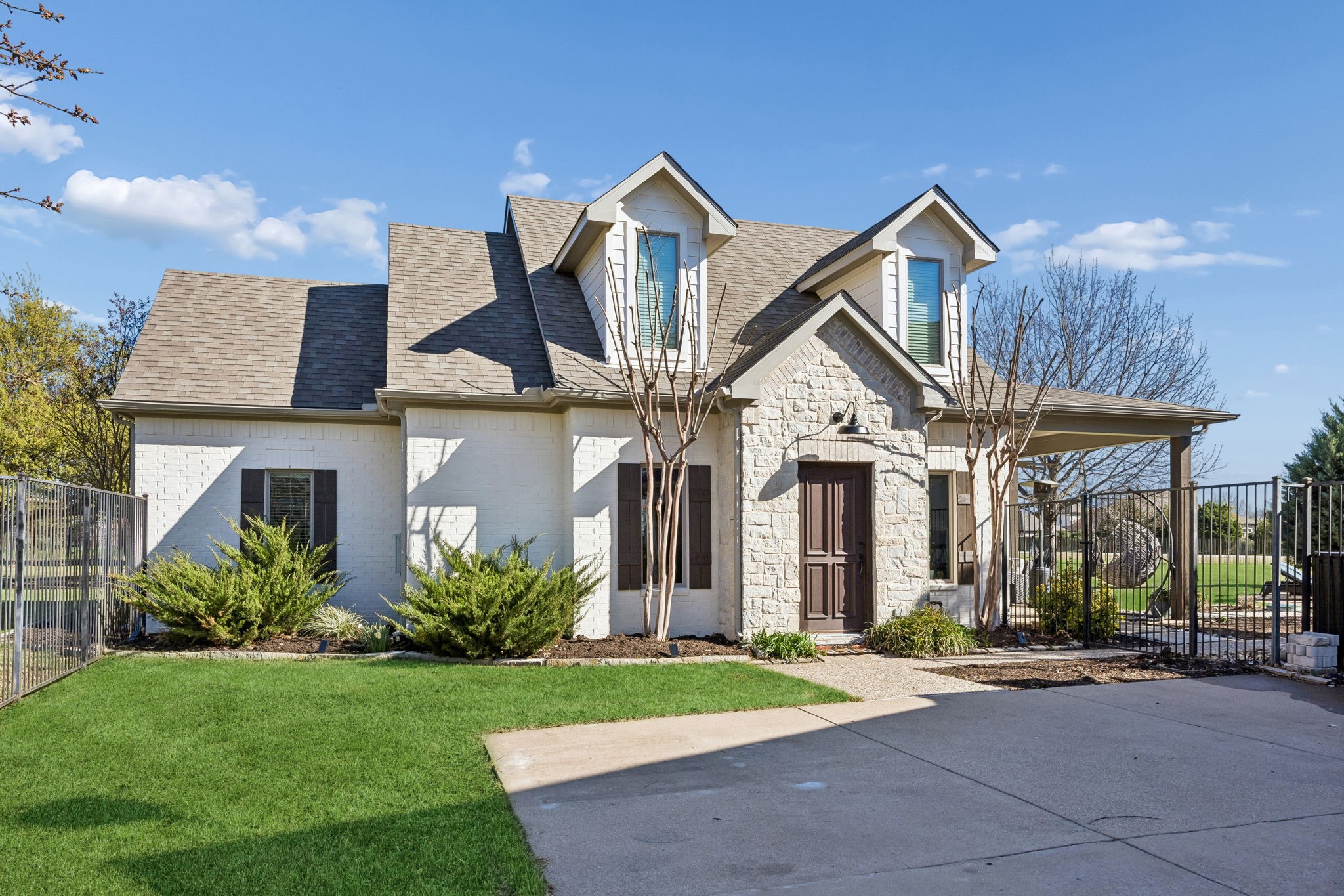 655 Palomino Drive