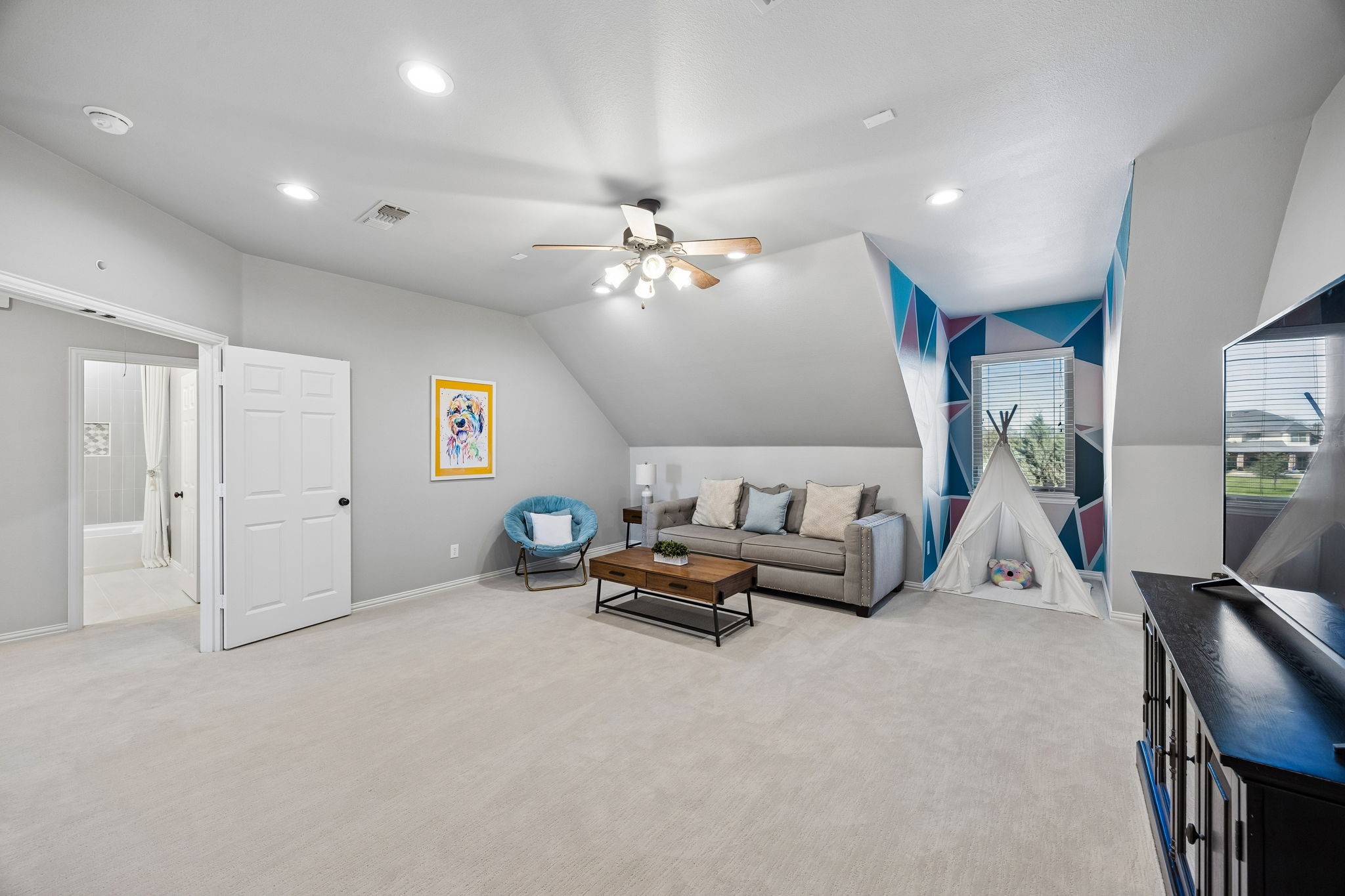 655 Palomino Drive