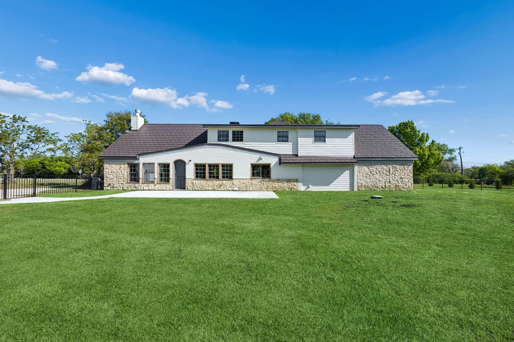 1260 Stacy Road
