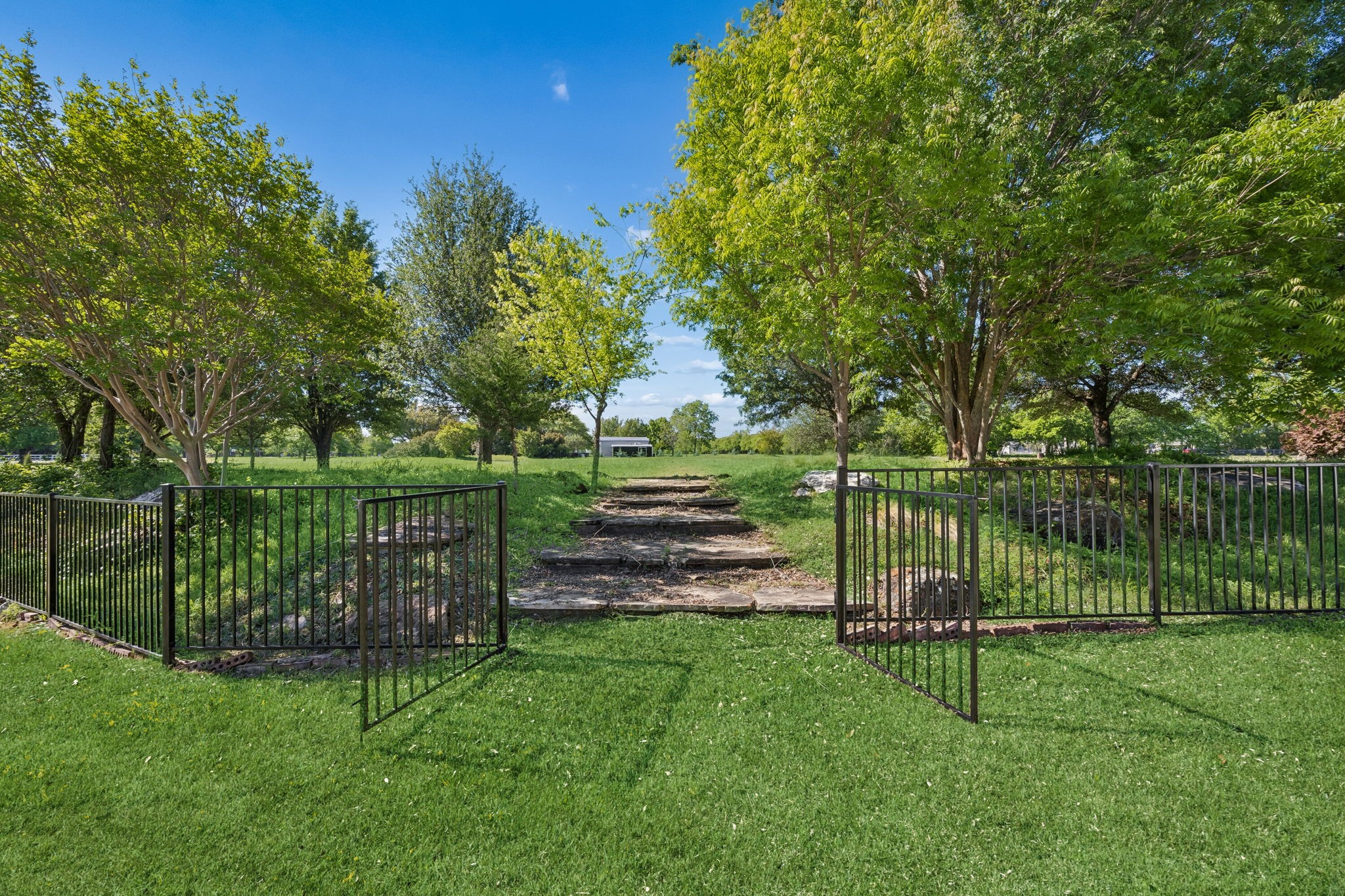 1260 Stacy Road