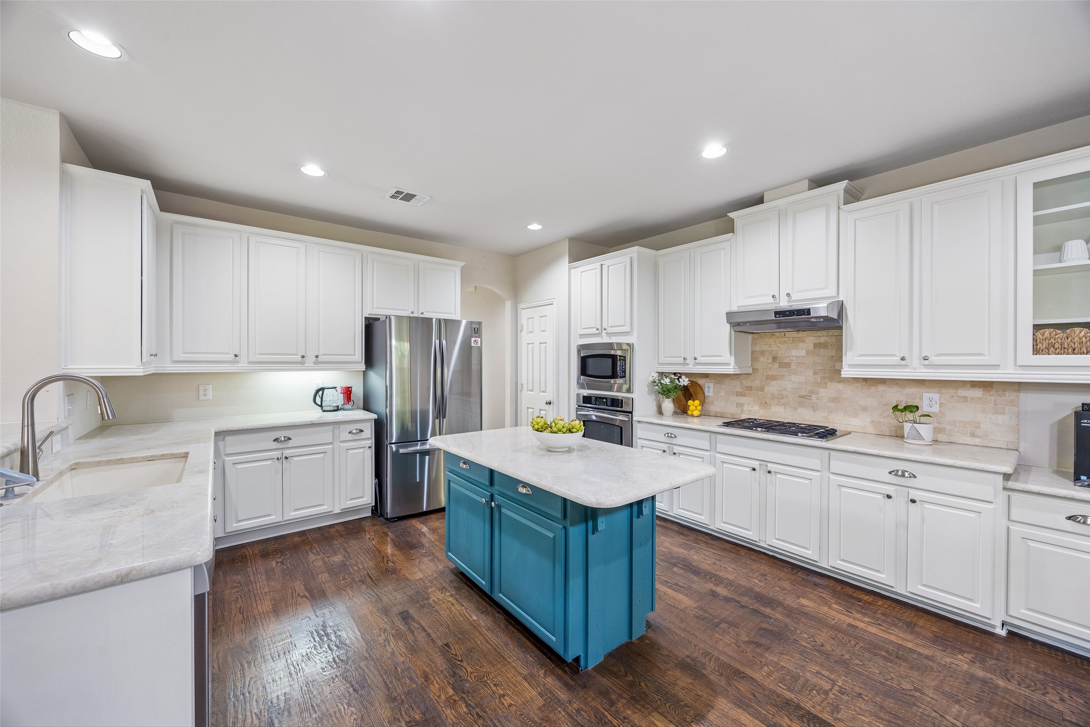 1717 Buckthorne Drive