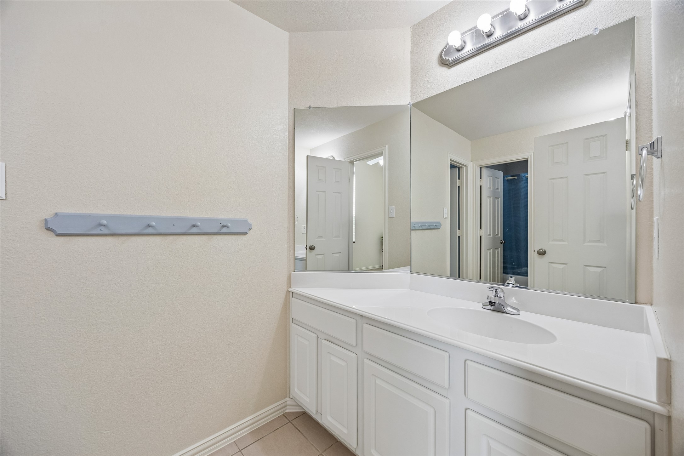 1717 Buckthorne Drive