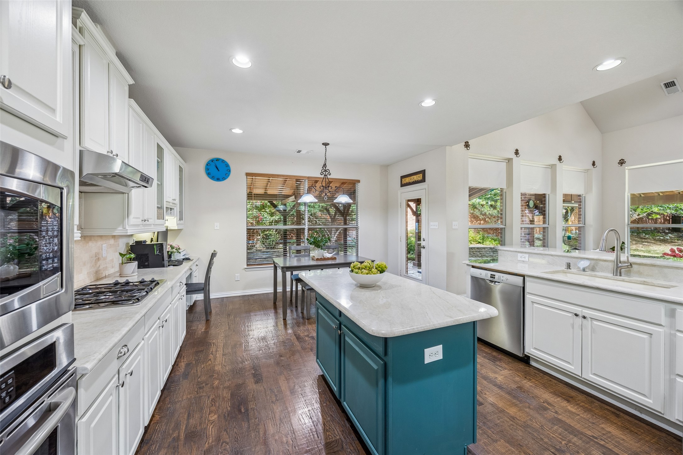 1717 Buckthorne Drive