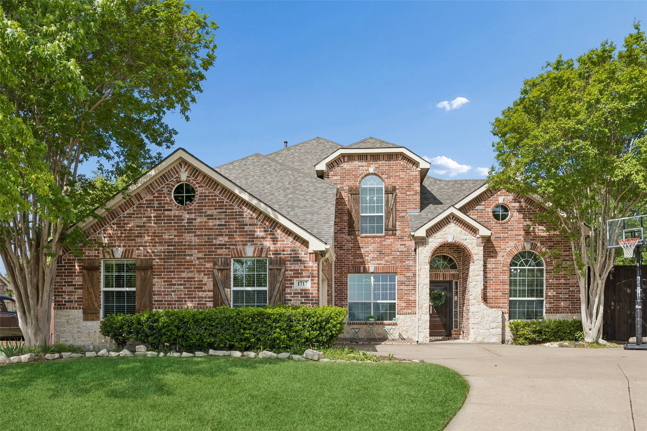 1717 Buckthorne Drive