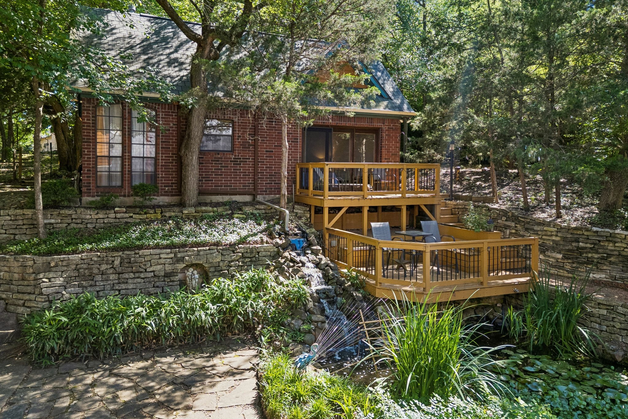 950 Willow Court