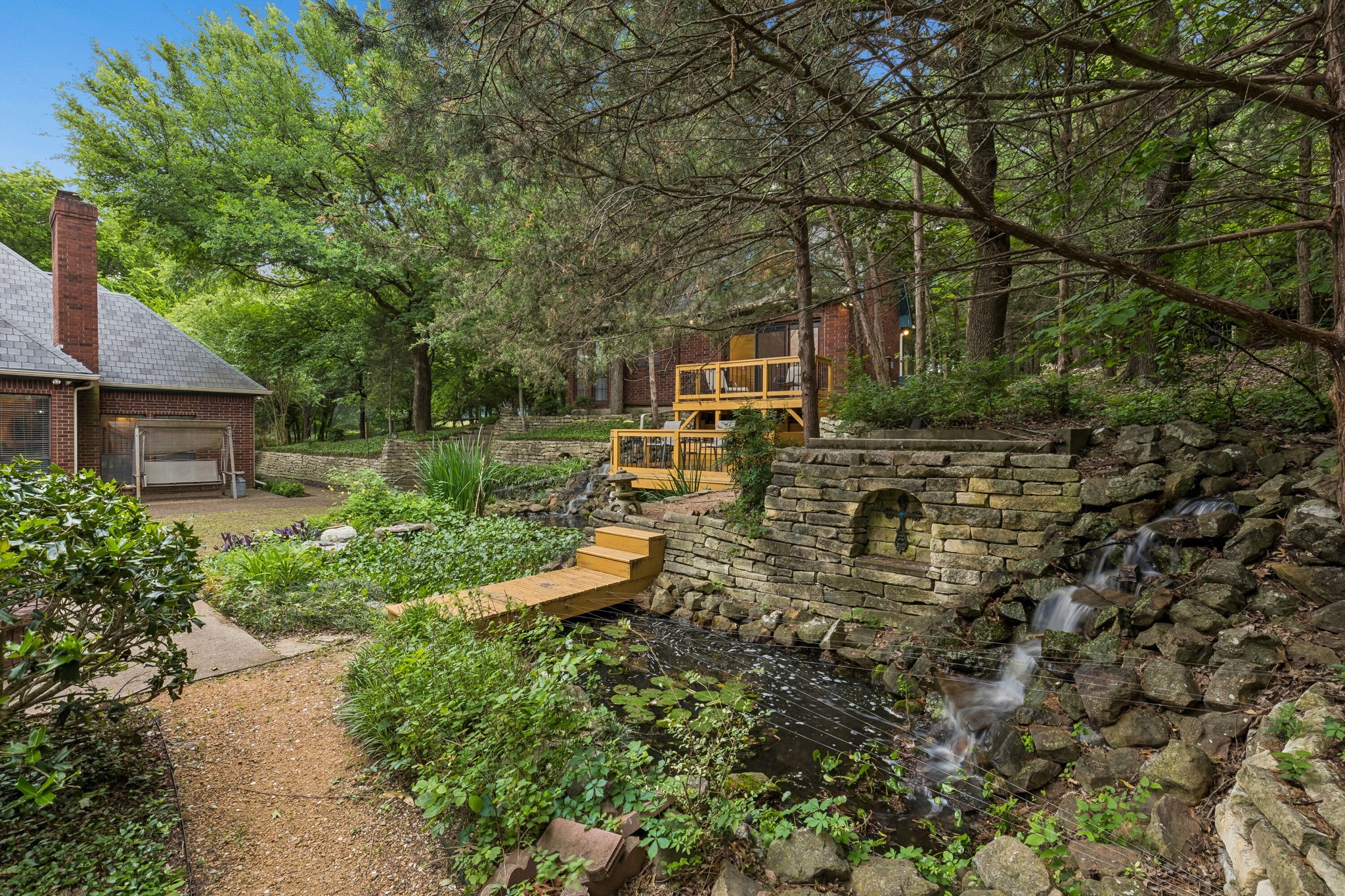 950 Willow Court