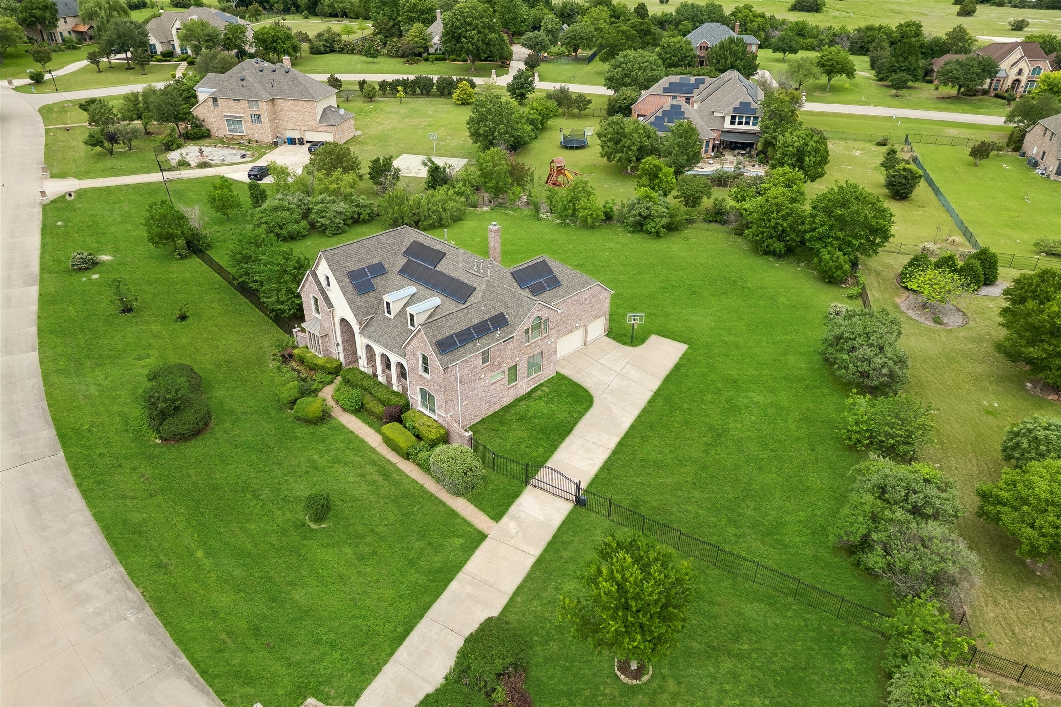 631 Lakeridge Drive