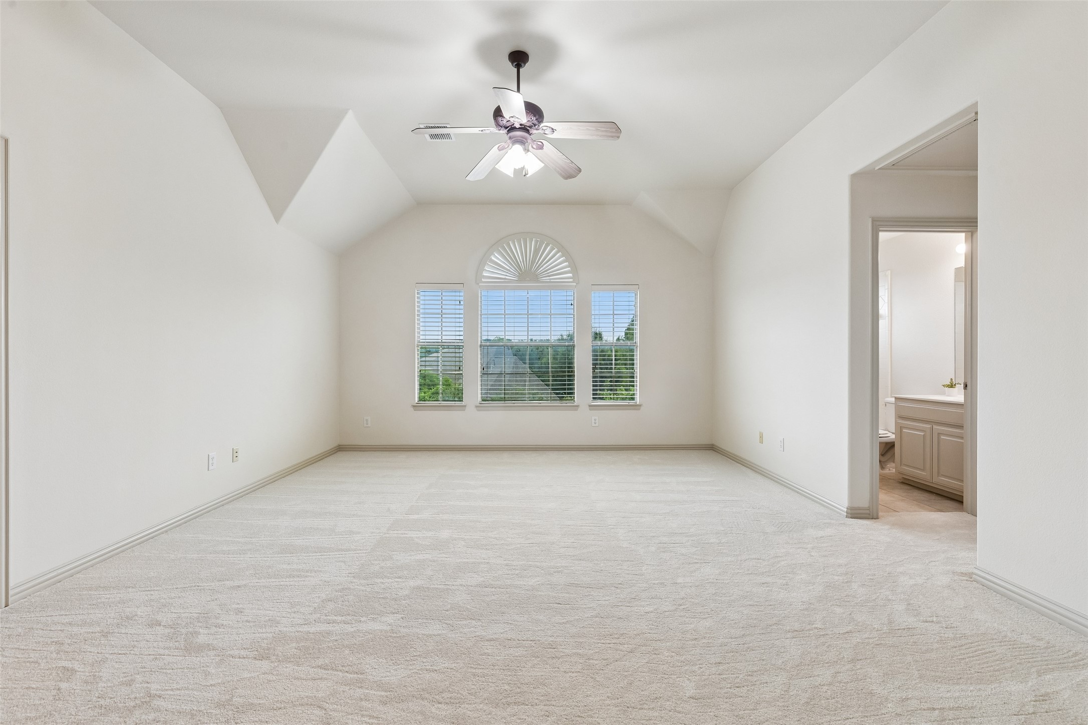631 Lakeridge Drive