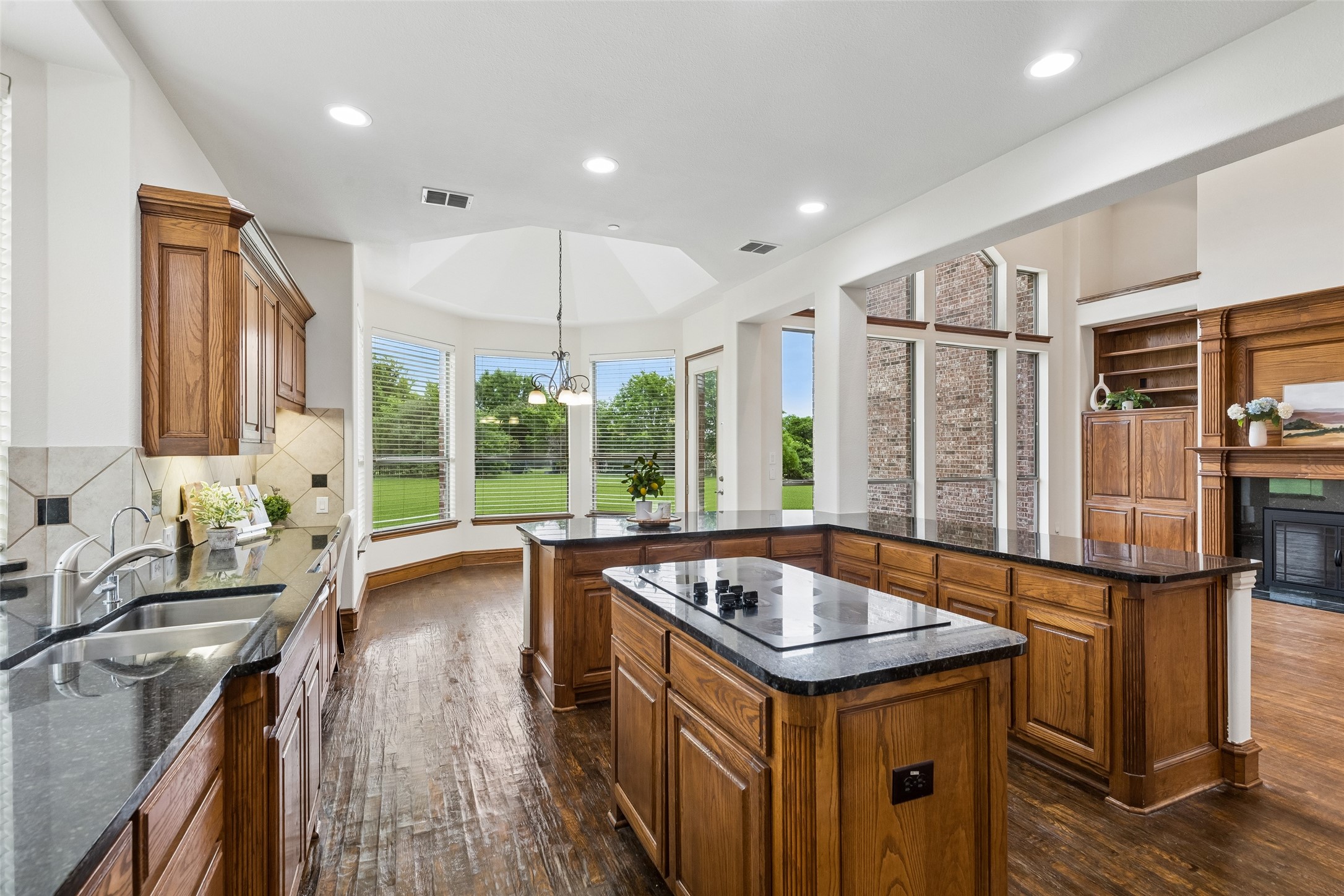631 Lakeridge Drive