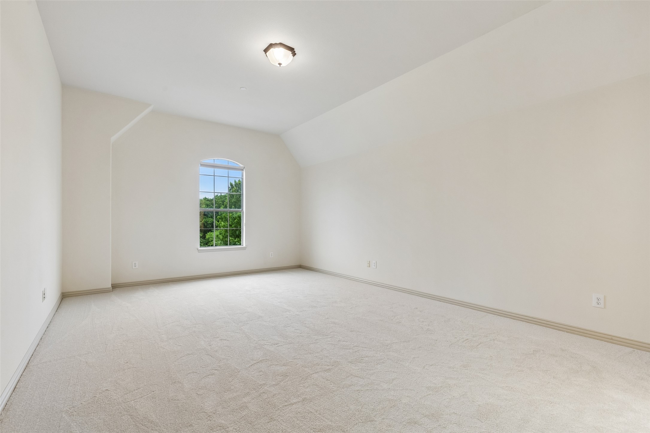 631 Lakeridge Drive