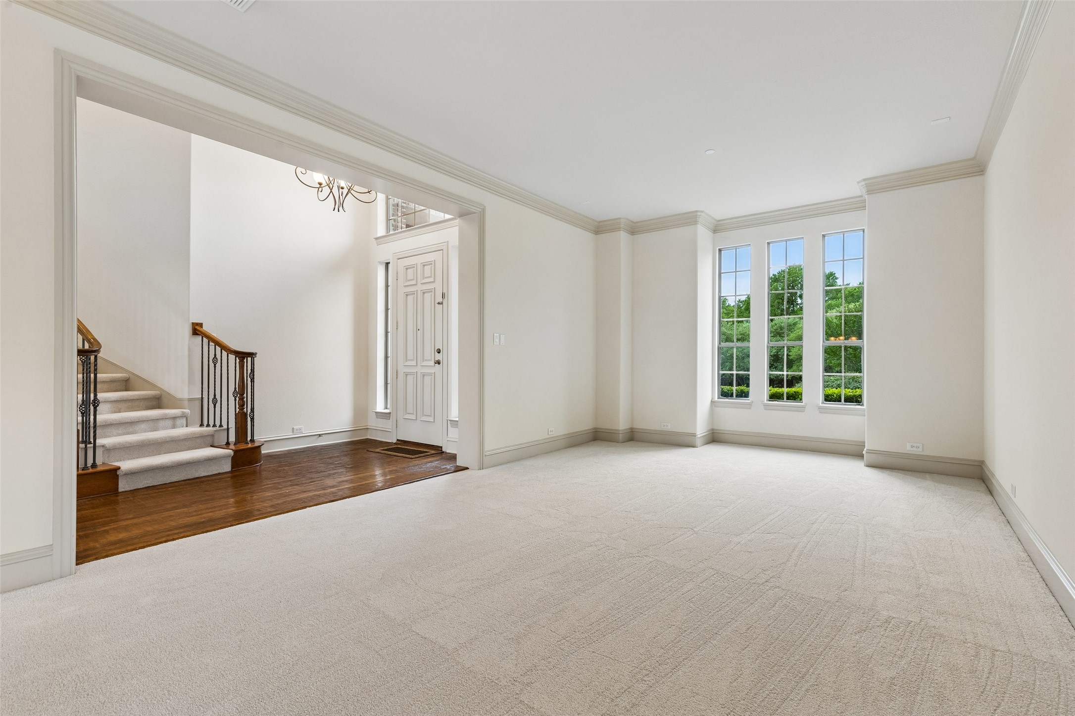 631 Lakeridge Drive