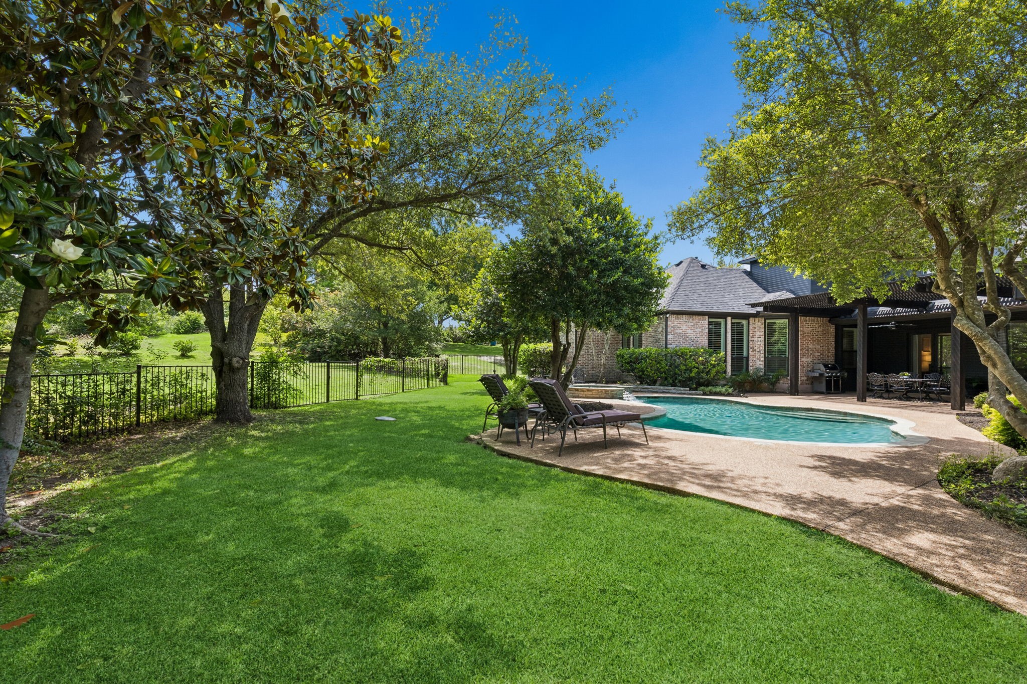 310 Deer Path