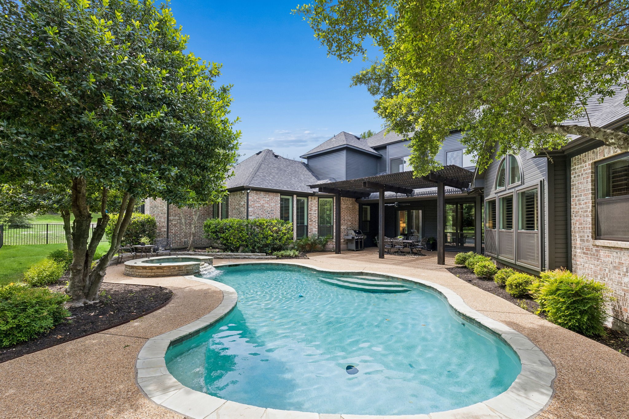 310 Deer Path